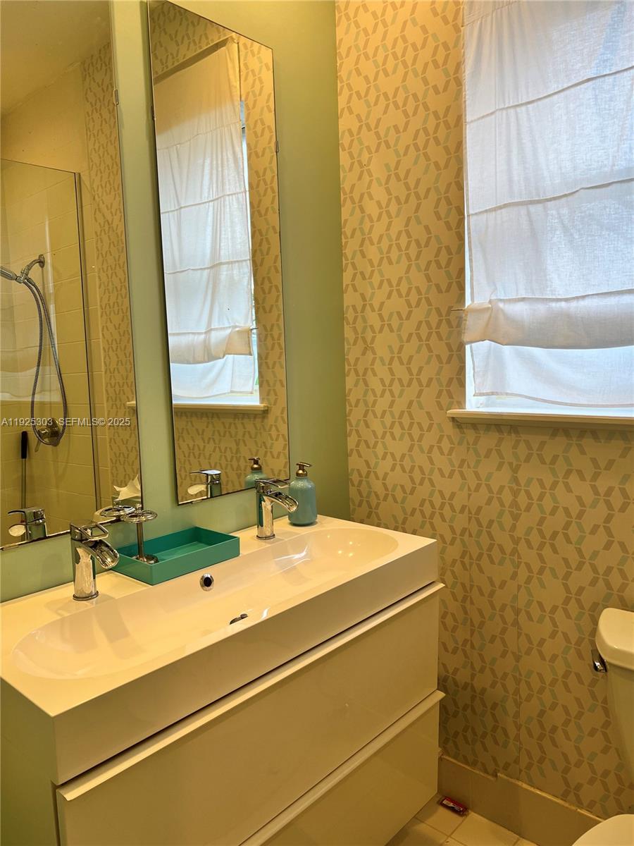 1614 Pennsylvania Ave #2I Miami Beach, FL 33139