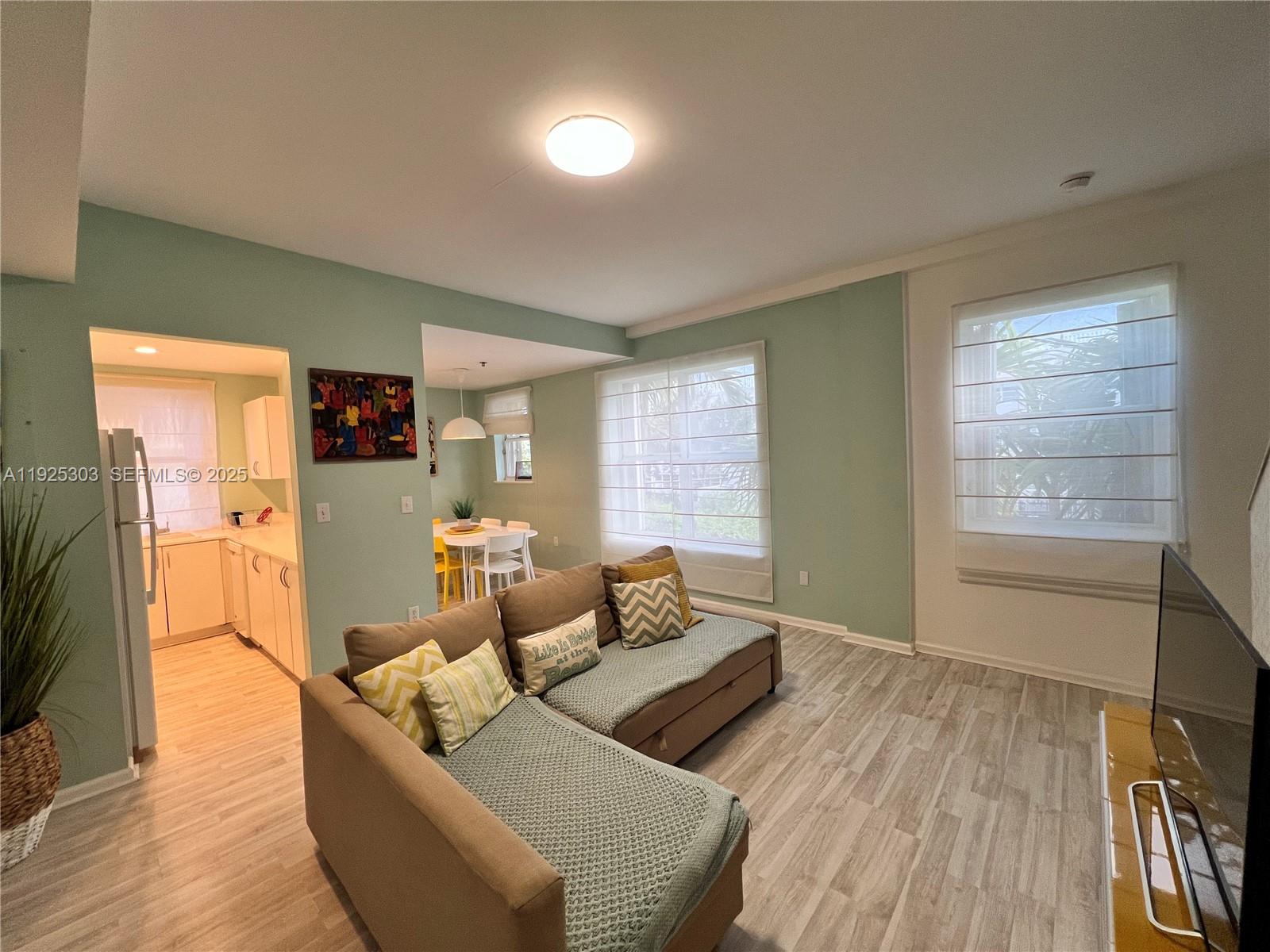 1614 Pennsylvania Ave #2I Miami Beach, FL 33139