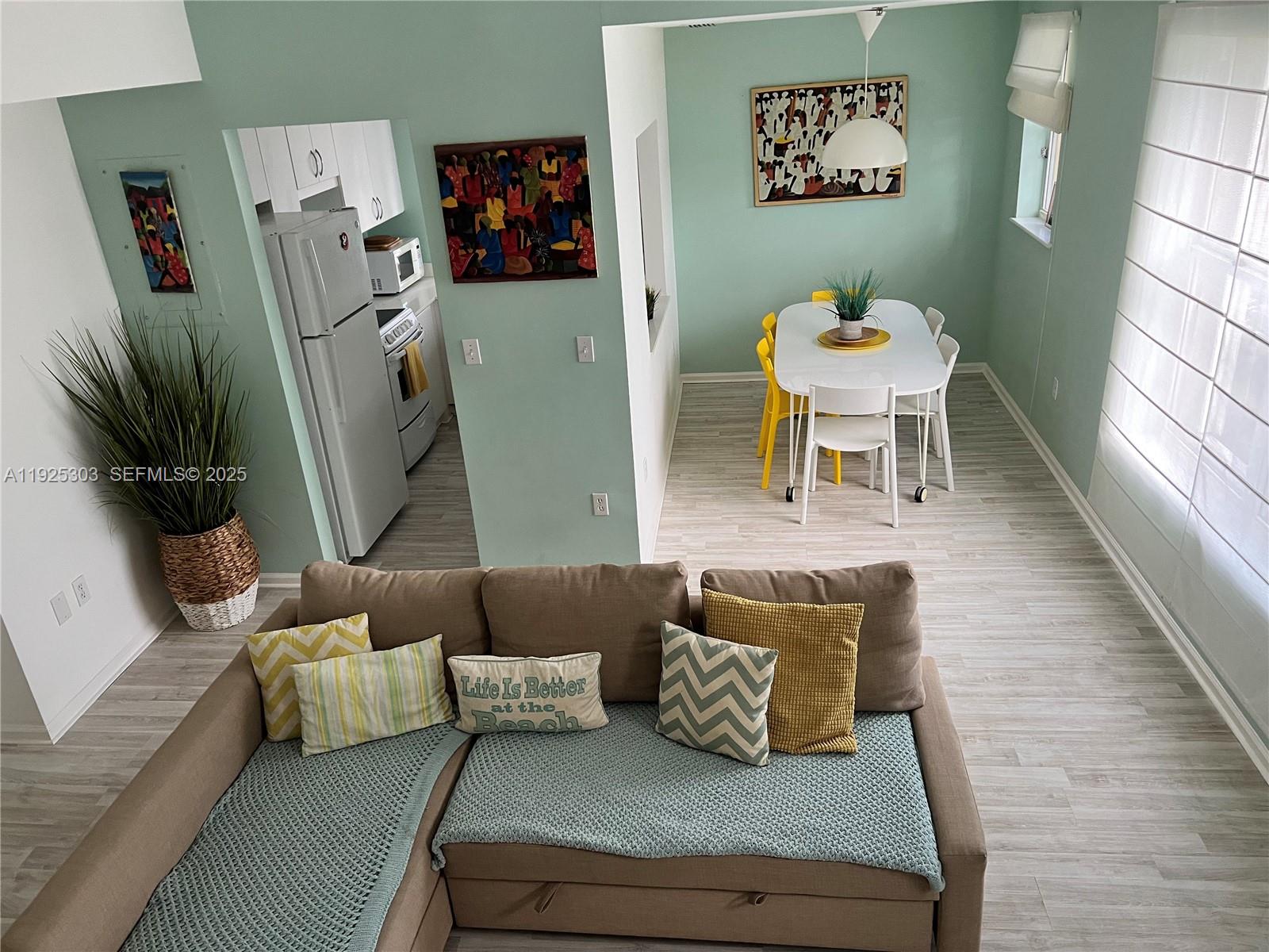 1614 Pennsylvania Ave #2I Miami Beach, FL 33139