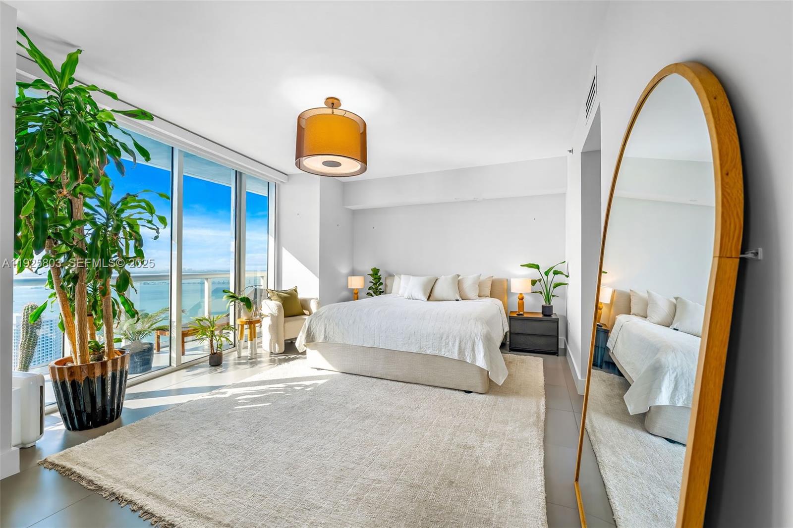 image Icon Brickell One10