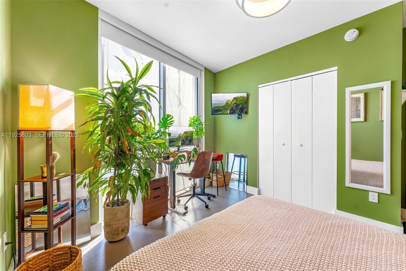 image Icon Brickell One18