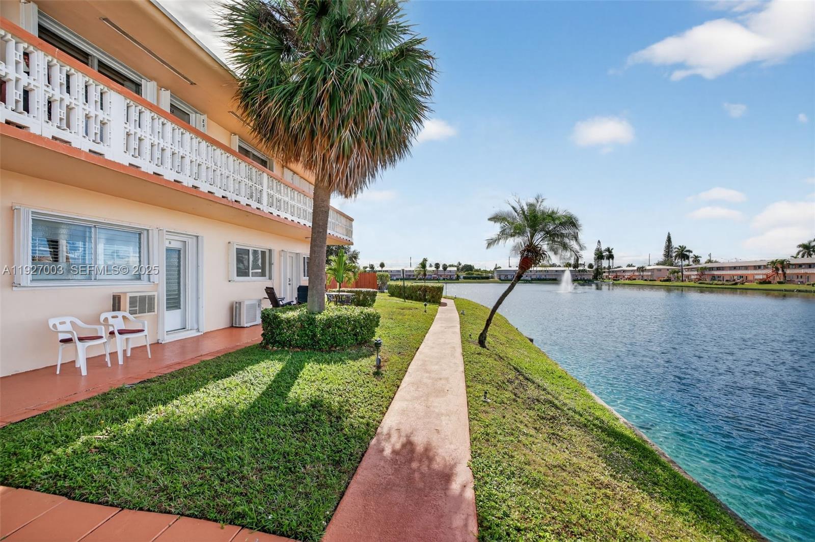 800 SW 10th Ter #11T