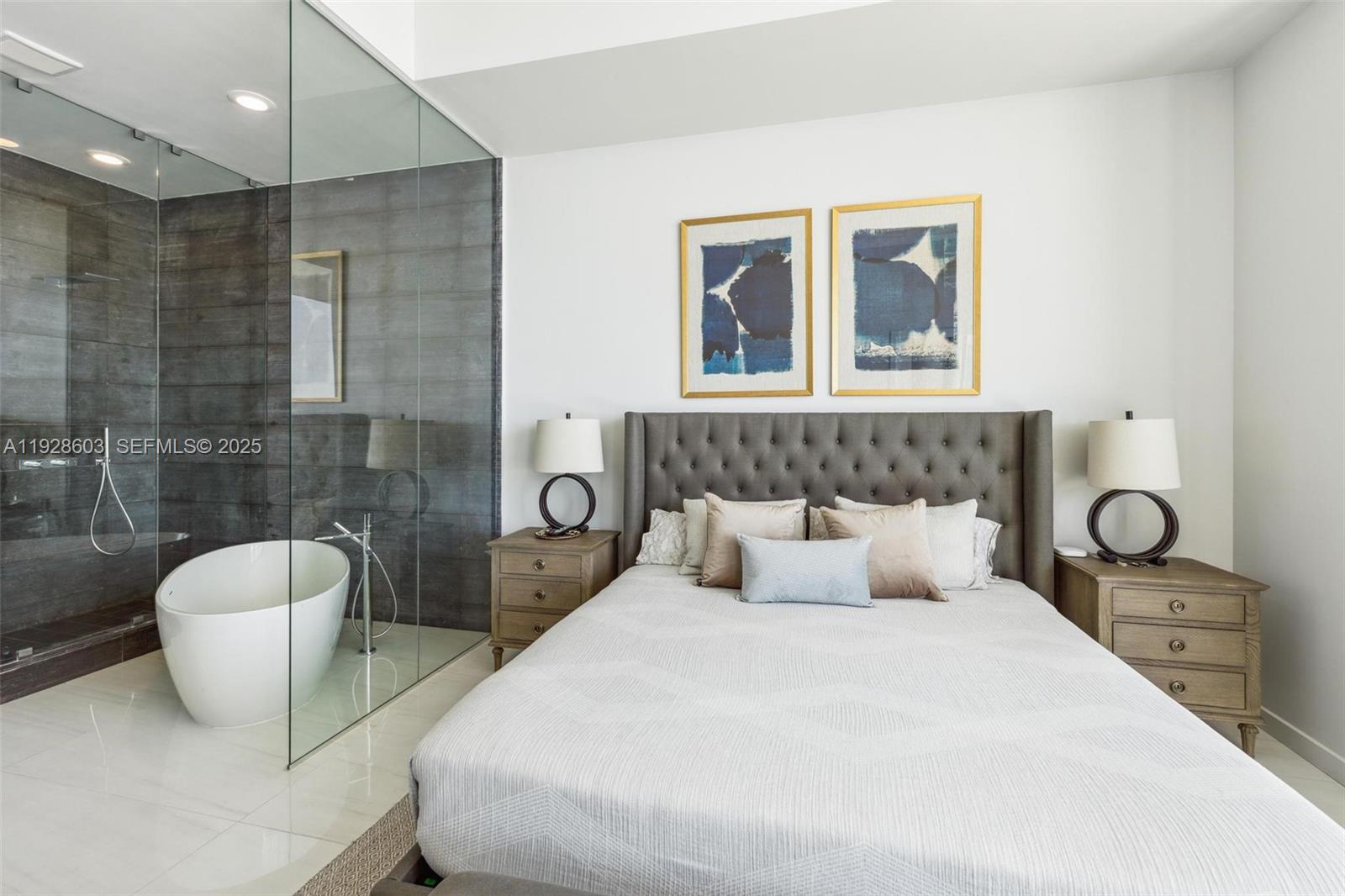 480 NE 31st St #PH5303 Miami, FL 33137