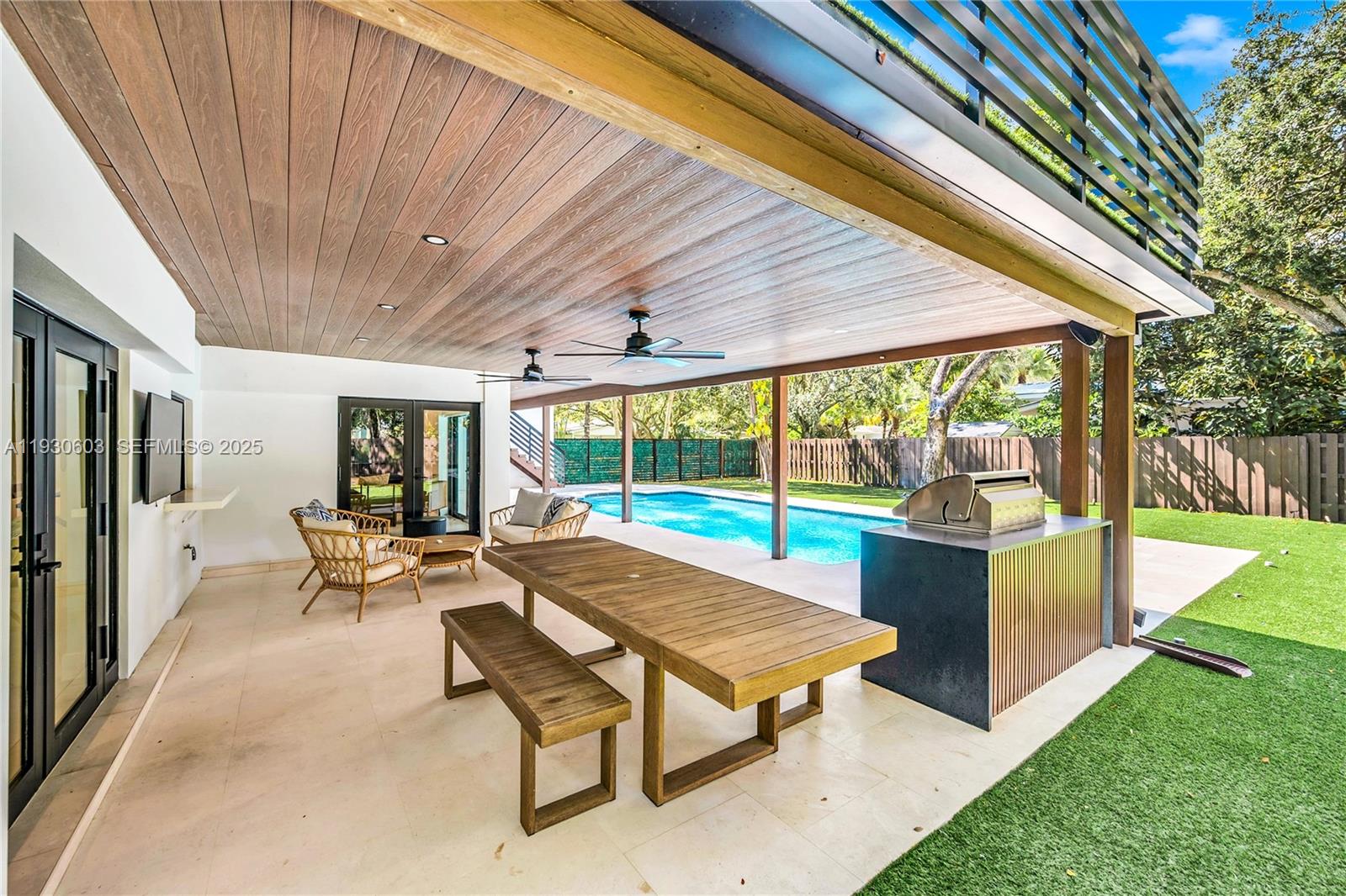 11340 SW 74th Ct Pinecrest, FL 33156