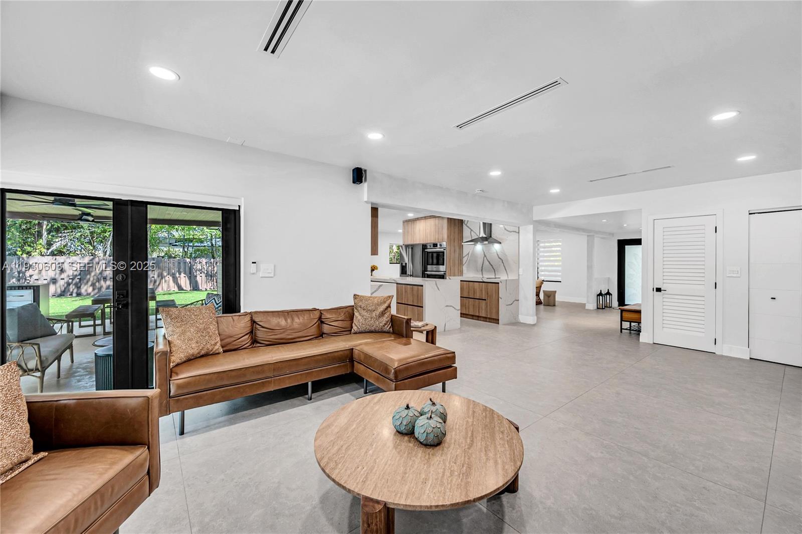 11340 SW 74th Ct Pinecrest, FL 33156