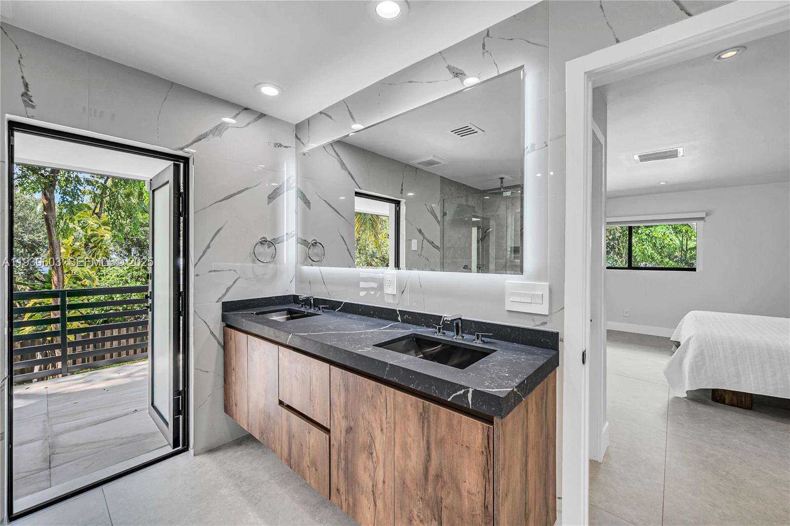 11340 SW 74th Ct Pinecrest, FL 33156