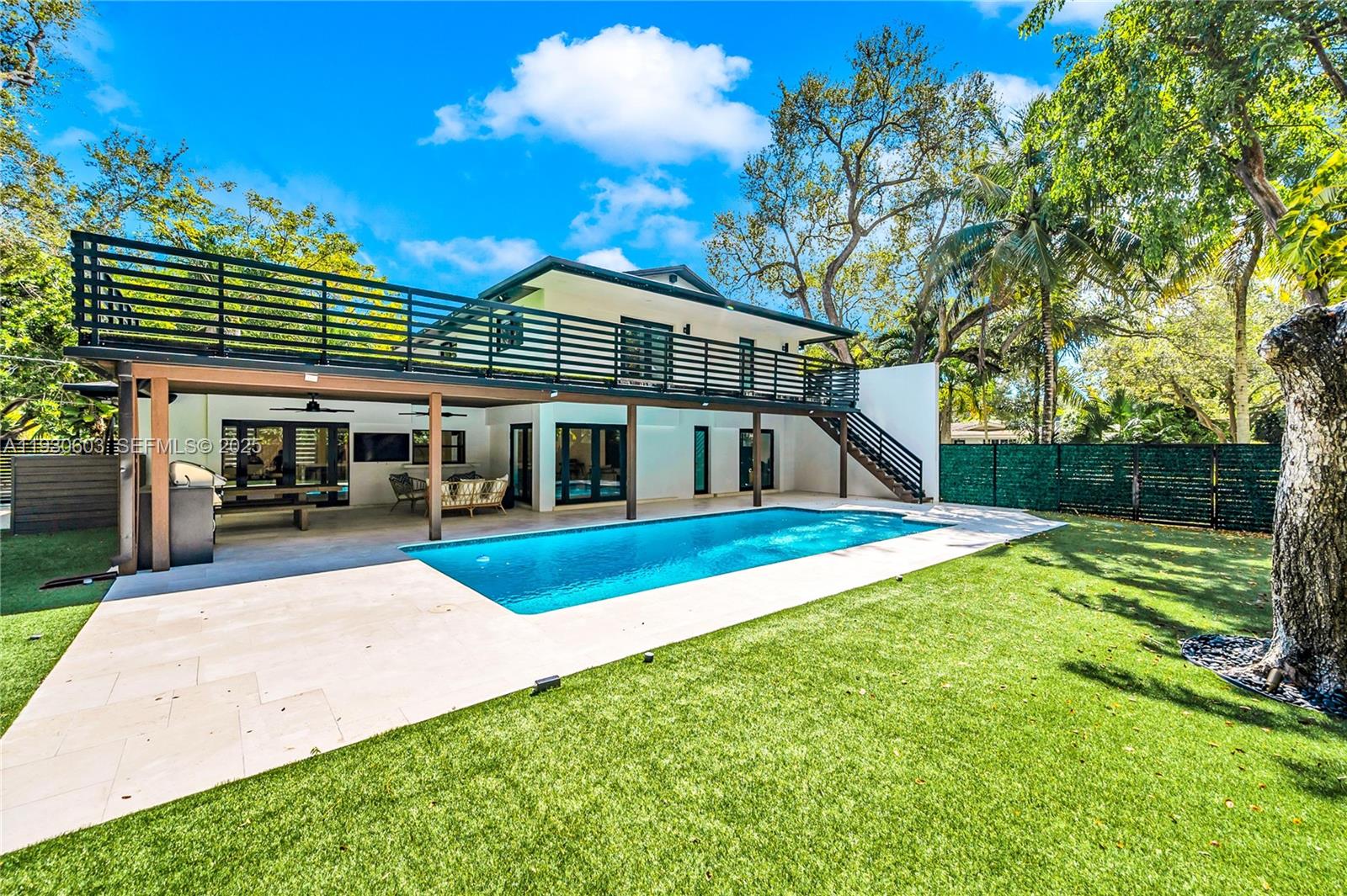 11340 SW 74th Ct Pinecrest, FL 33156