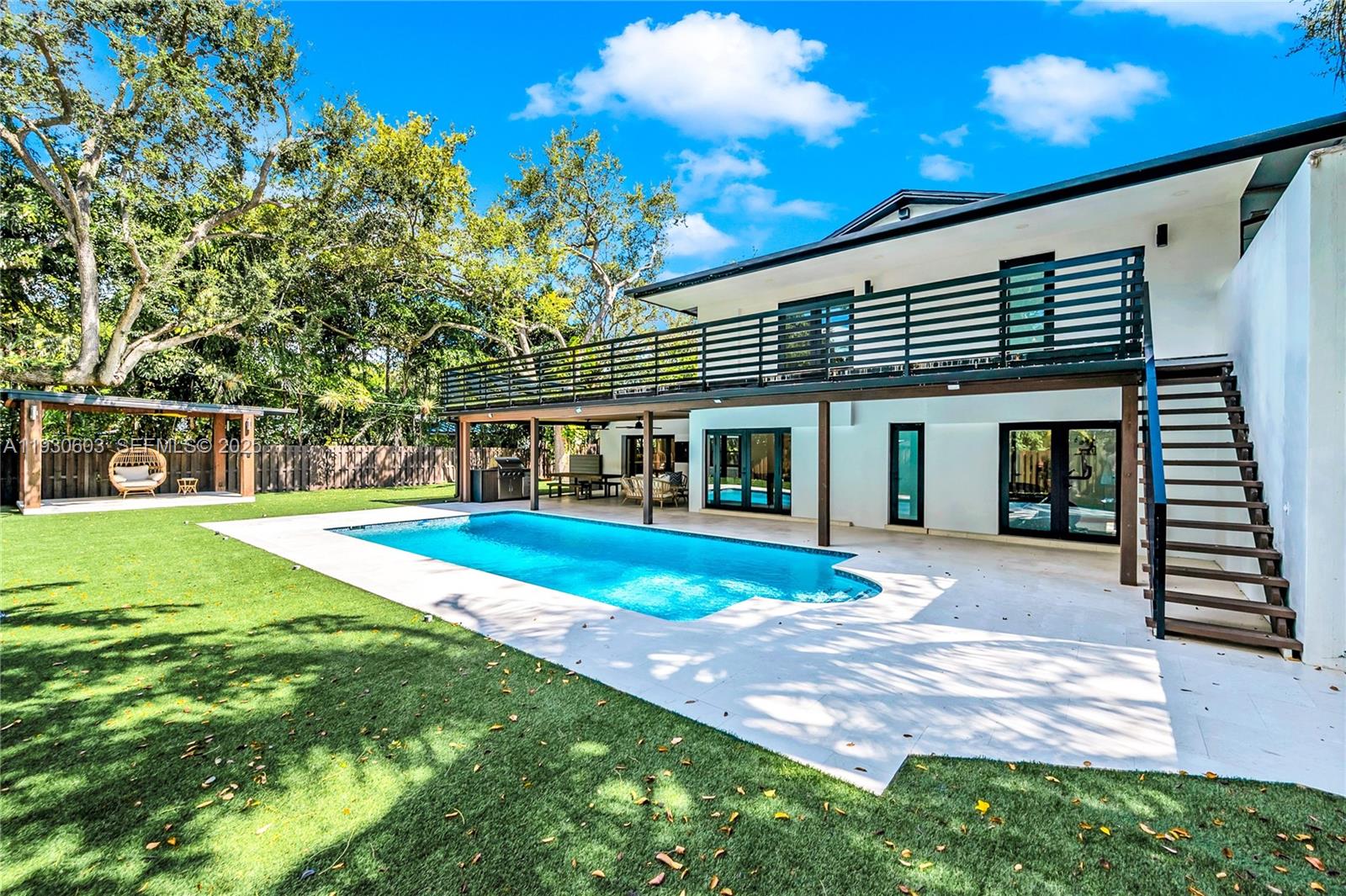 11340 SW 74th Ct Pinecrest, FL 33156