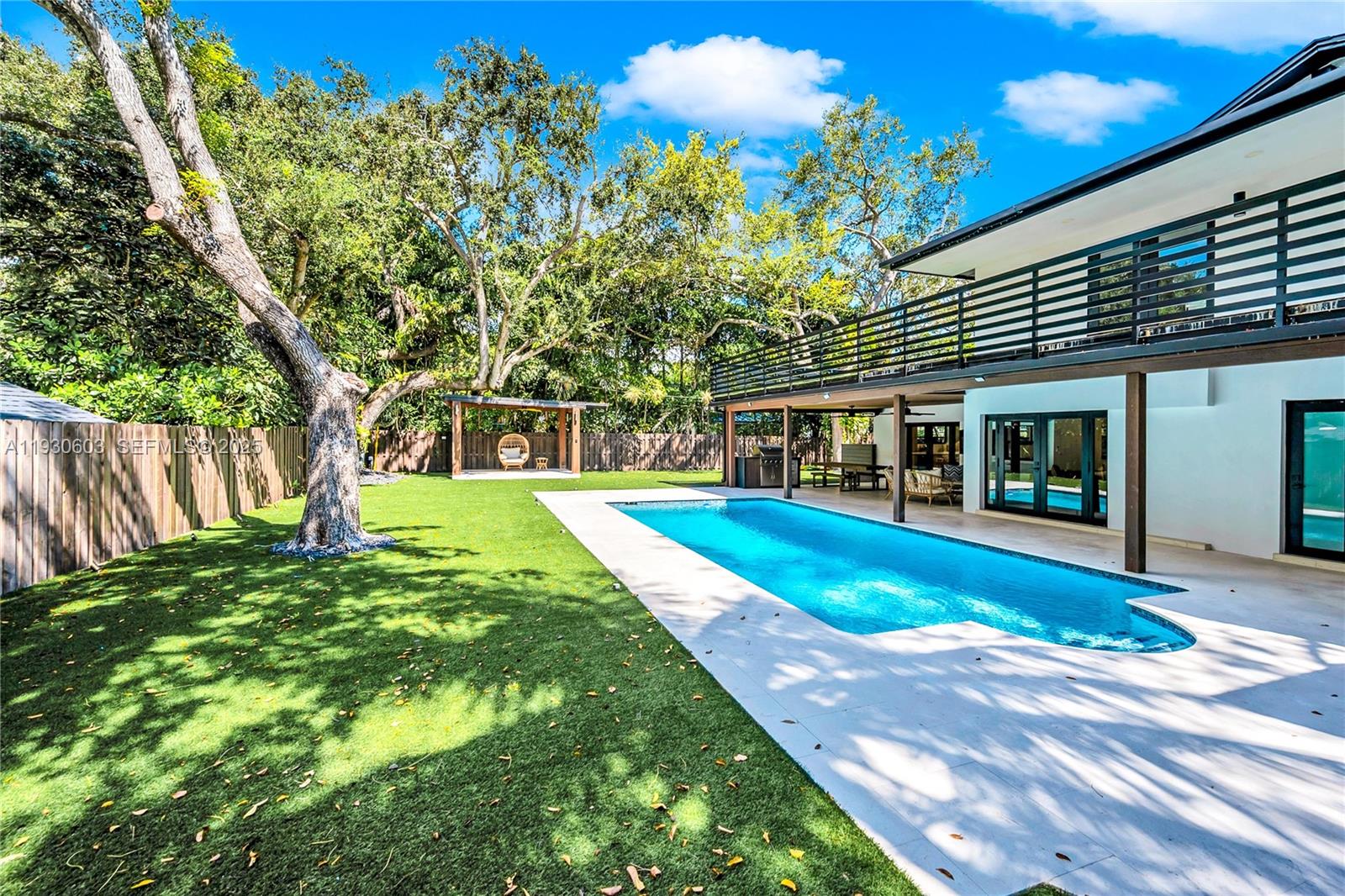 11340 SW 74th Ct Pinecrest, FL 33156