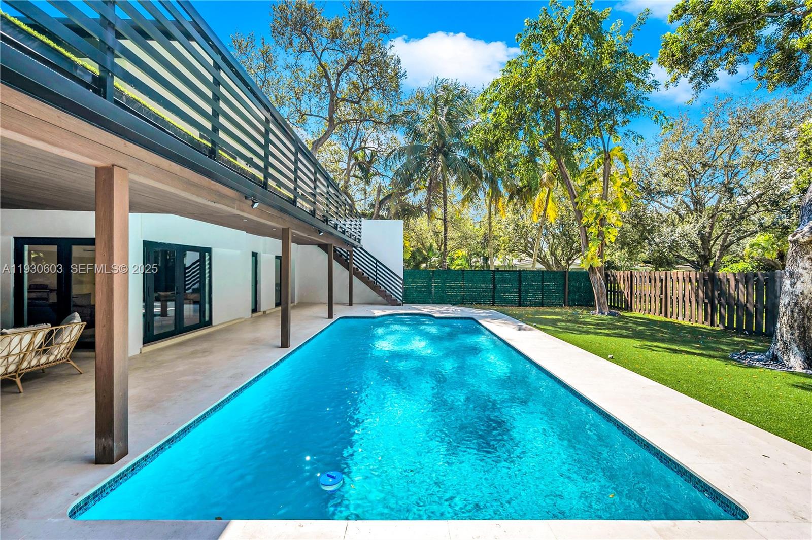 11340 SW 74th Ct Pinecrest, FL 33156