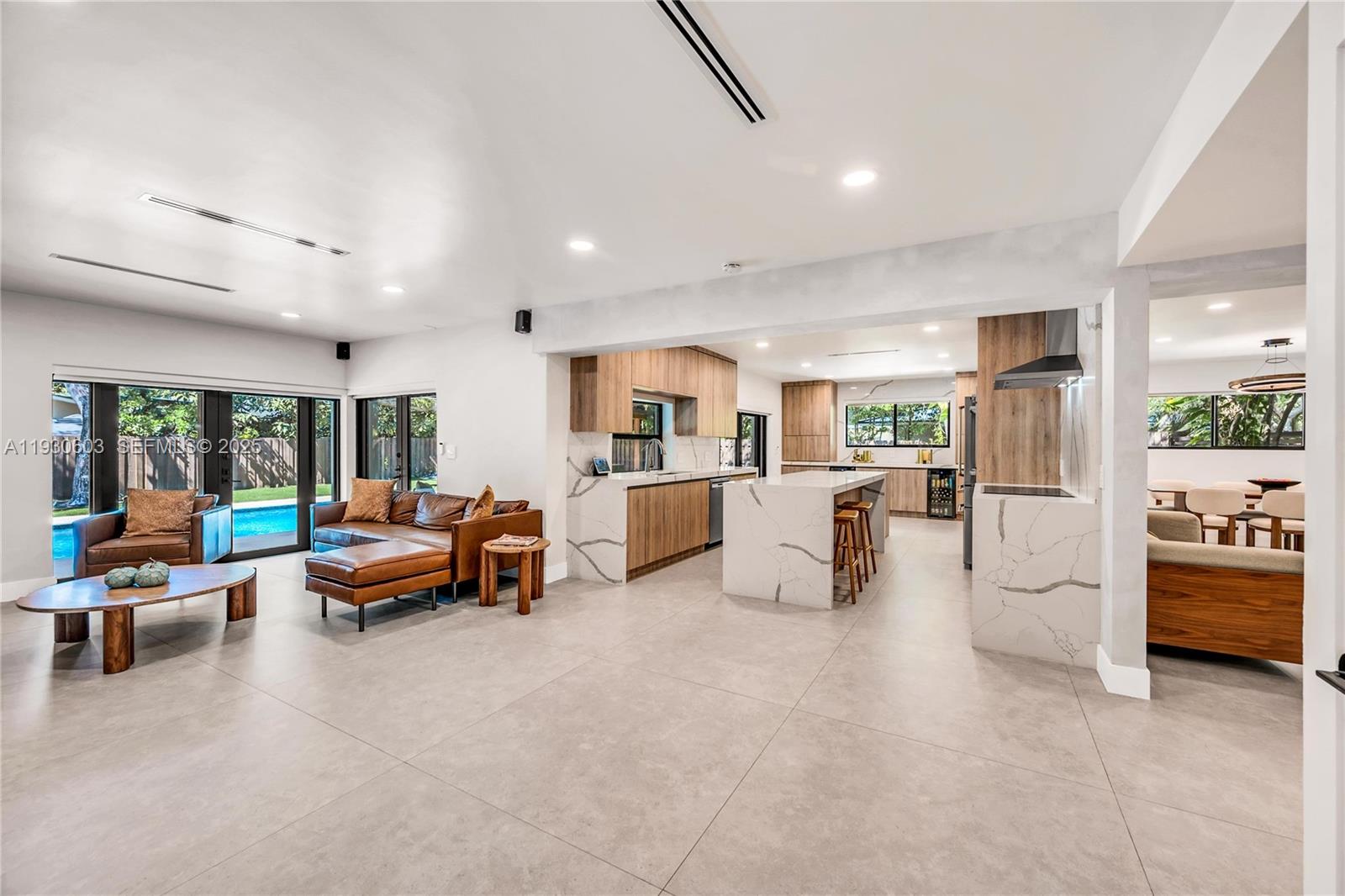 11340 SW 74th Ct Pinecrest, FL 33156