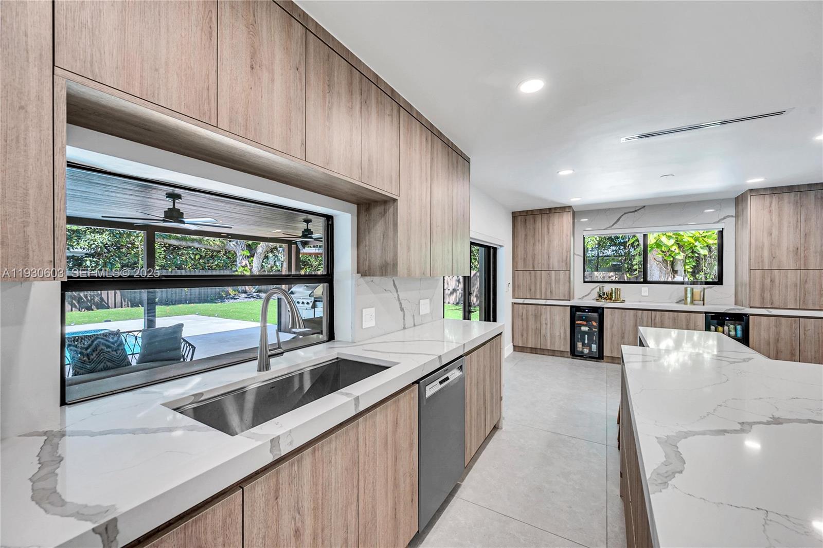 11340 SW 74th Ct Pinecrest, FL 33156