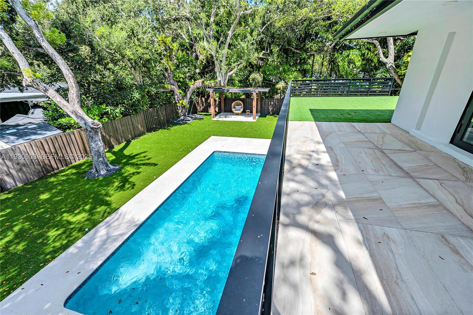 11340 SW 74th Ct Pinecrest, FL 33156