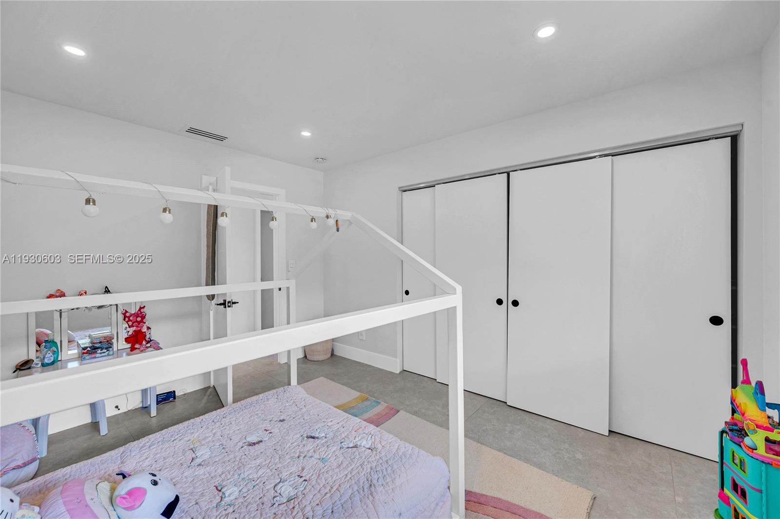 11340 SW 74th Ct Pinecrest, FL 33156