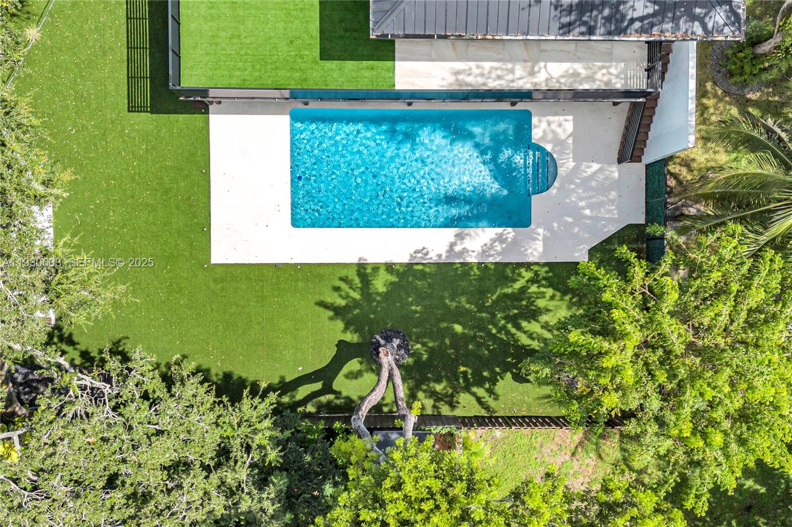 11340 SW 74th Ct Pinecrest, FL 33156