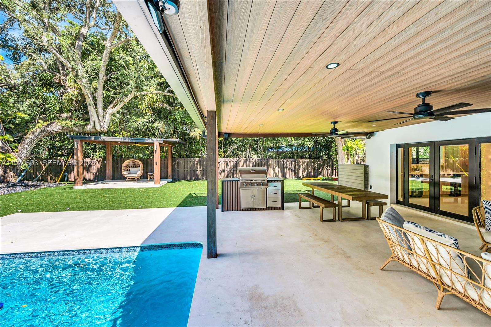 11340 SW 74th Ct Pinecrest, FL 33156