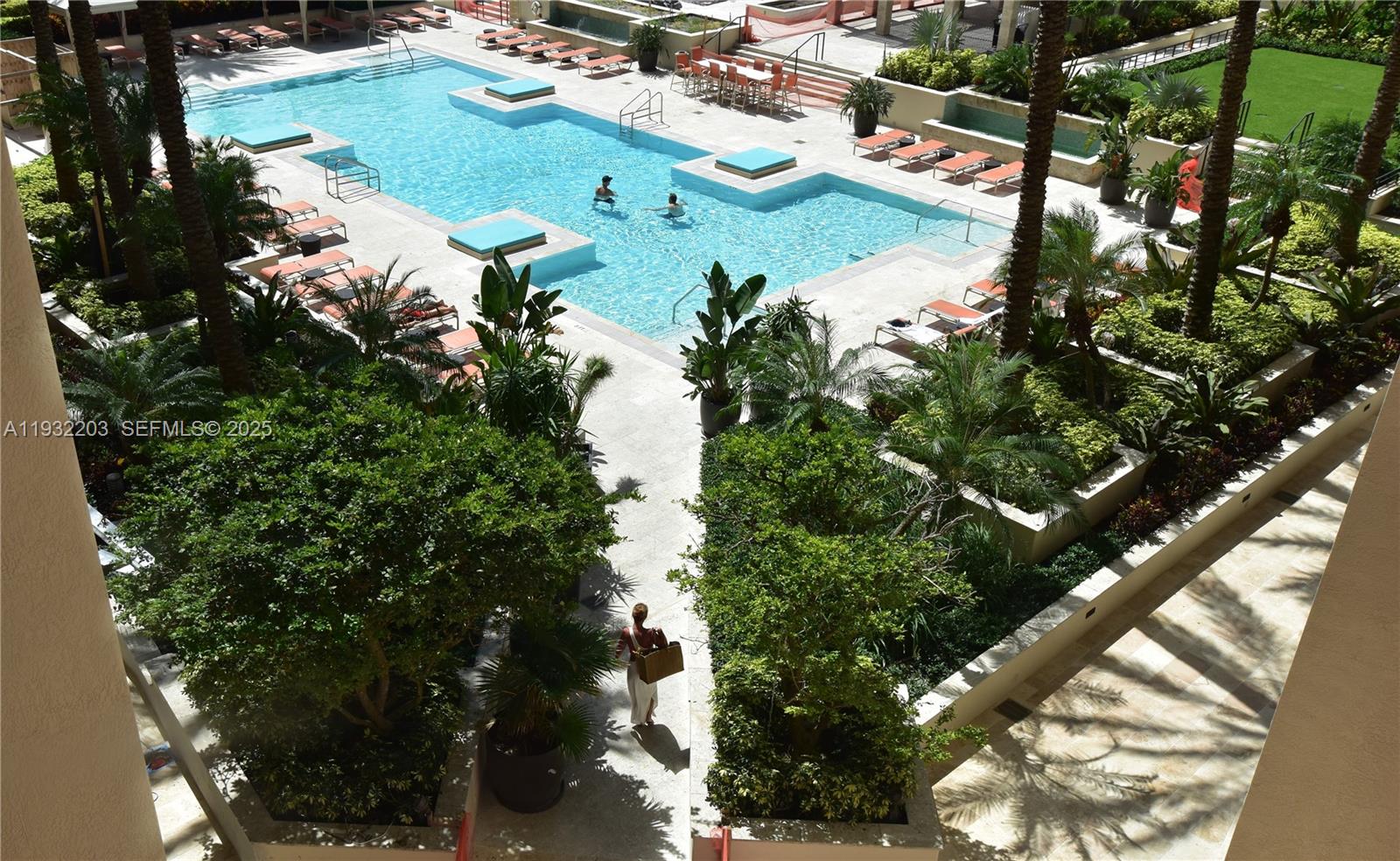 550 Okeechobee Blvd #1216 West Palm Beach, FL 33401