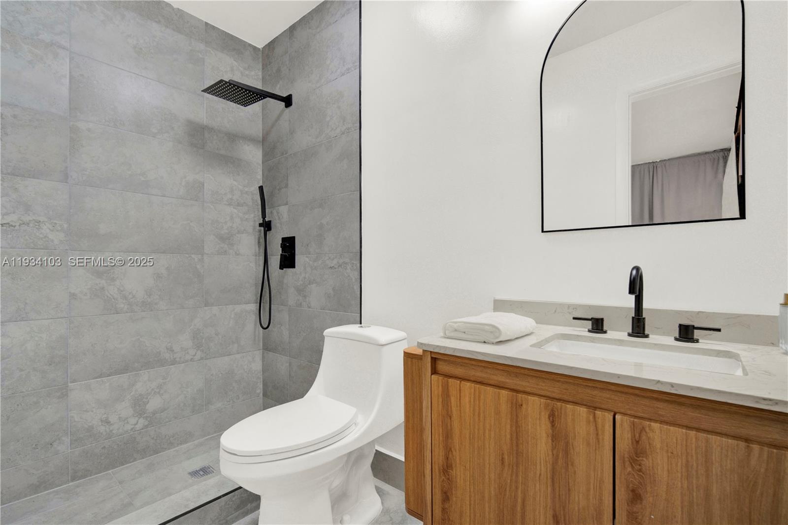 51 NE 56th Ct Oakland Park, FL 33334