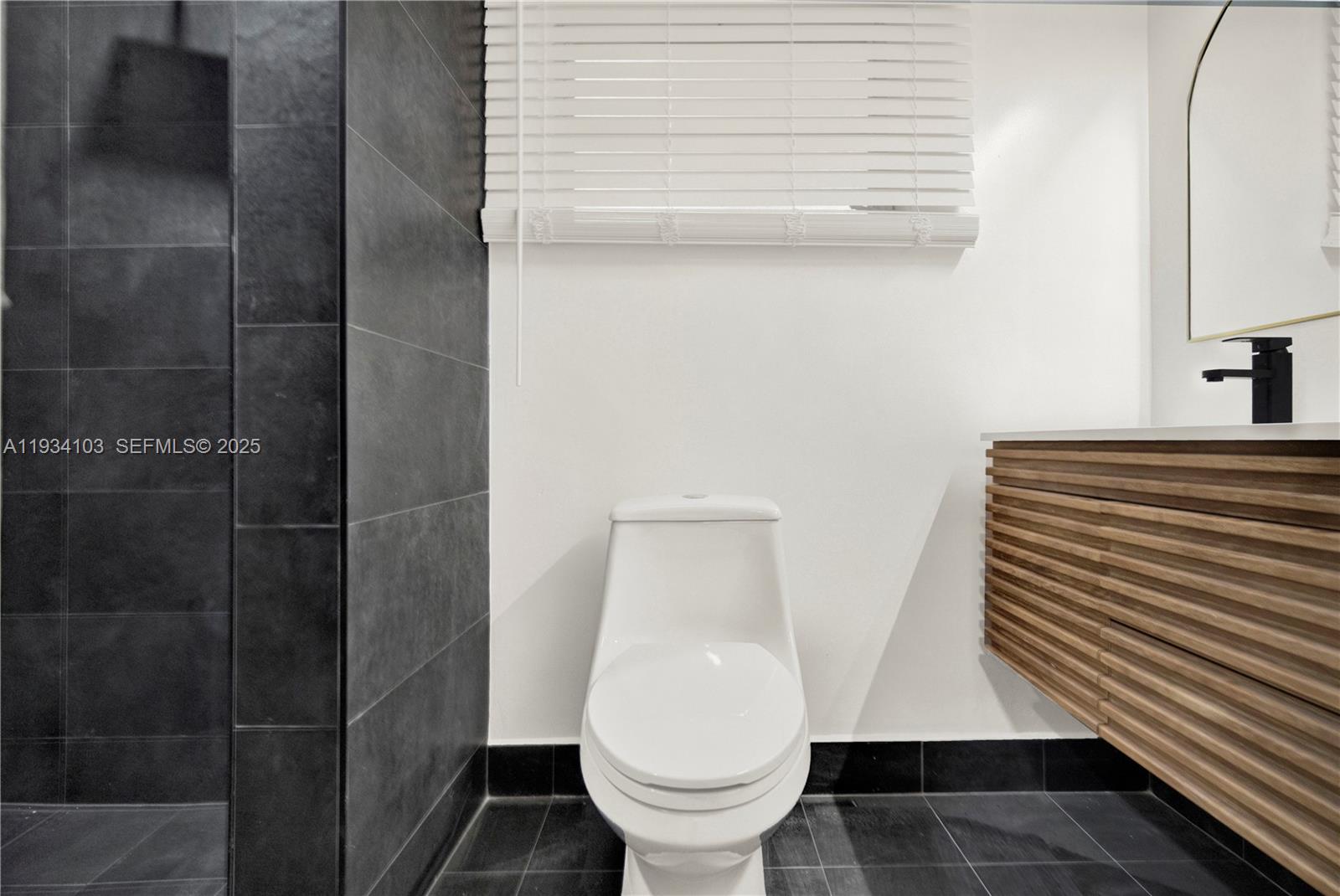 51 NE 56th Ct Oakland Park, FL 33334