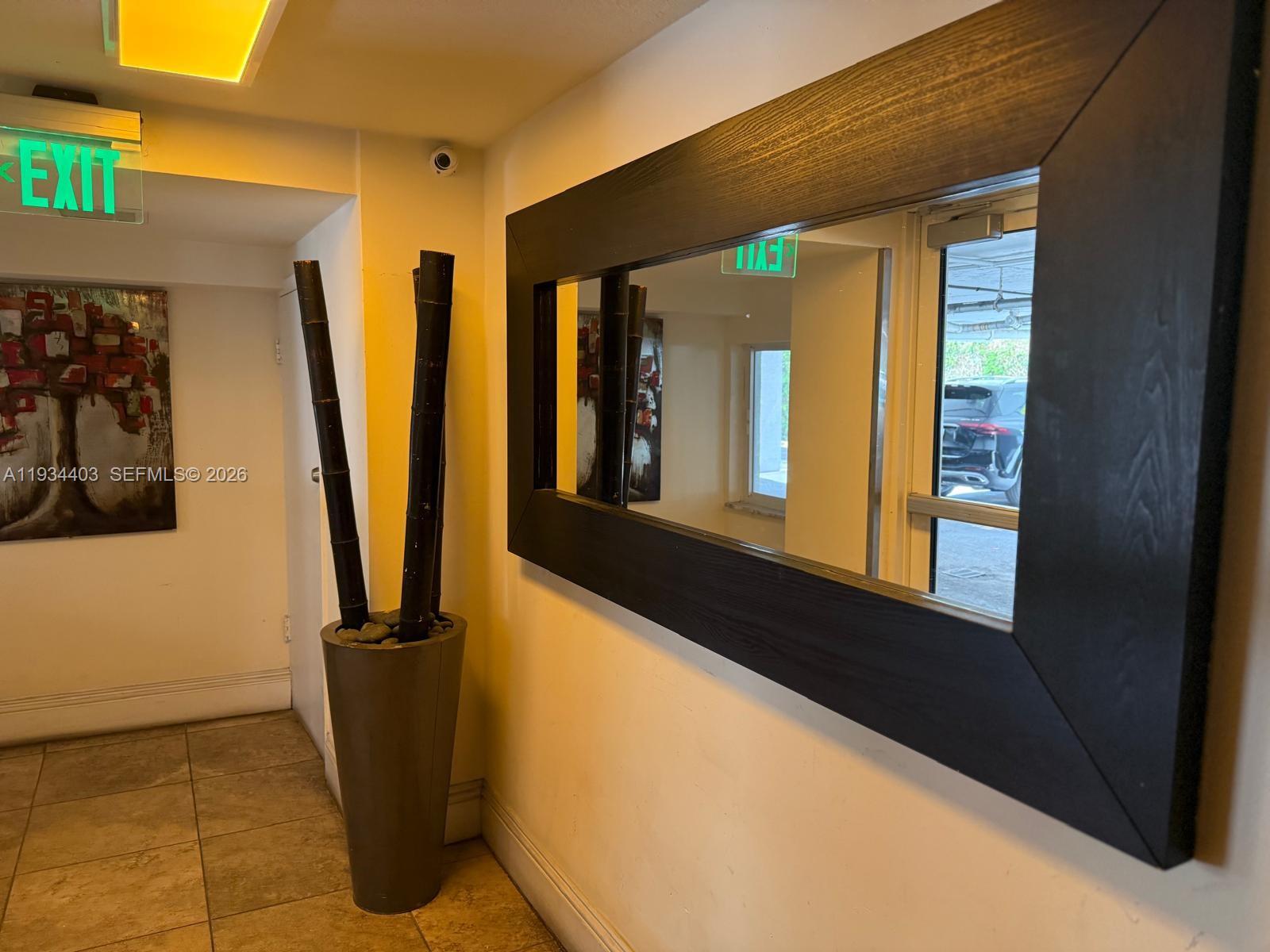 910 Michigan Ave #305 Miami Beach, FL 33139