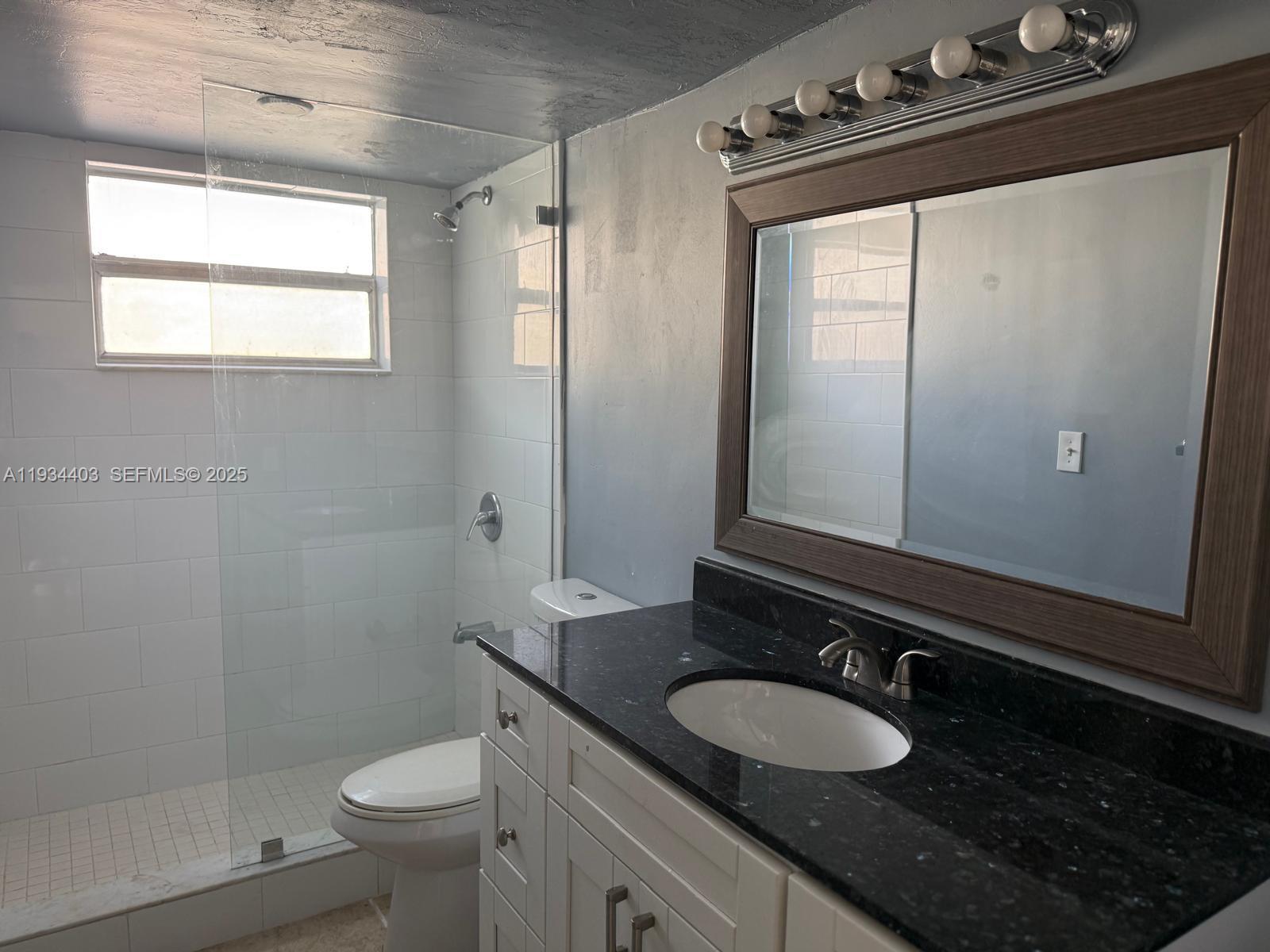 910 Michigan Ave #305 Miami Beach, FL 33139