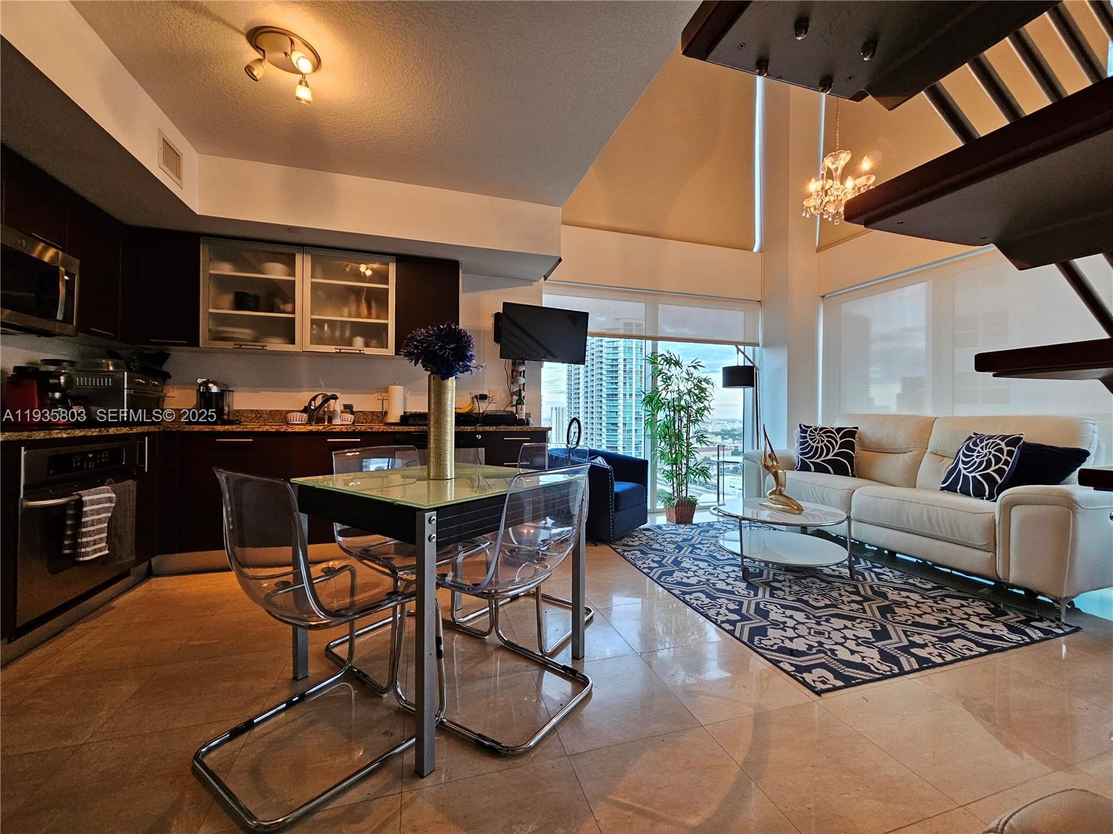 image Brickell on the River South20