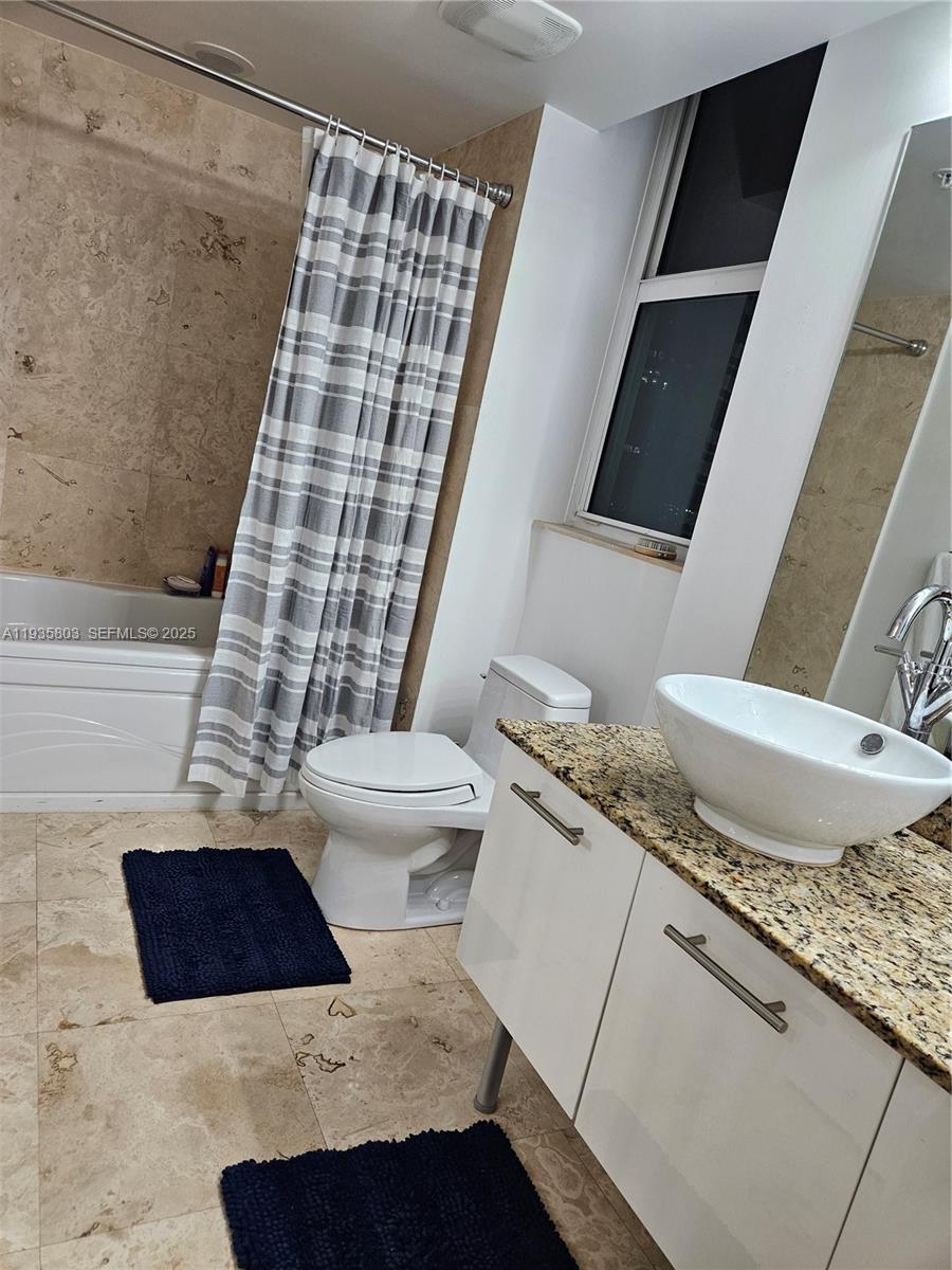 image Brickell on the River South22