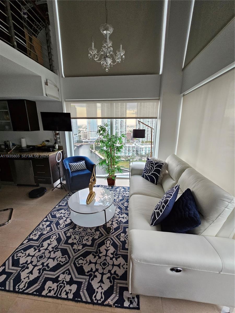 image Brickell on the River South25