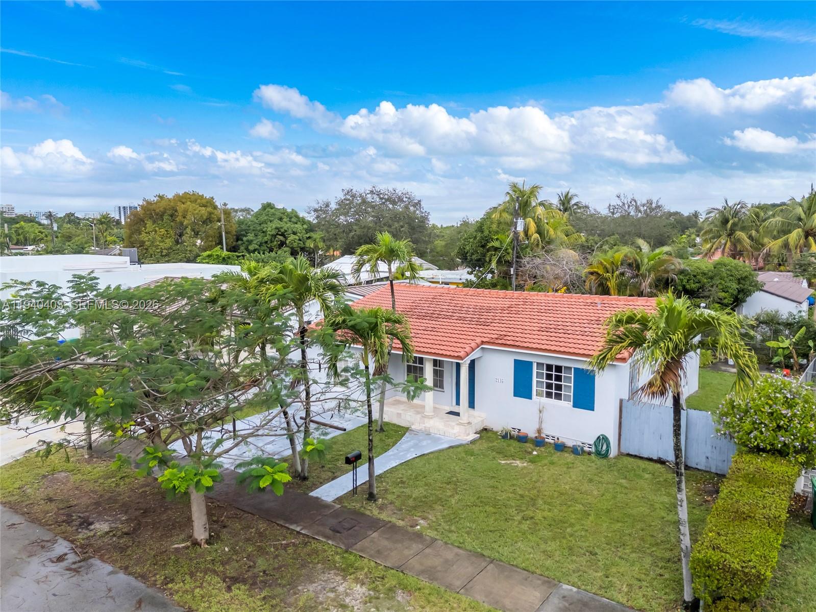 2145 SW 26th St Miami, FL 33133