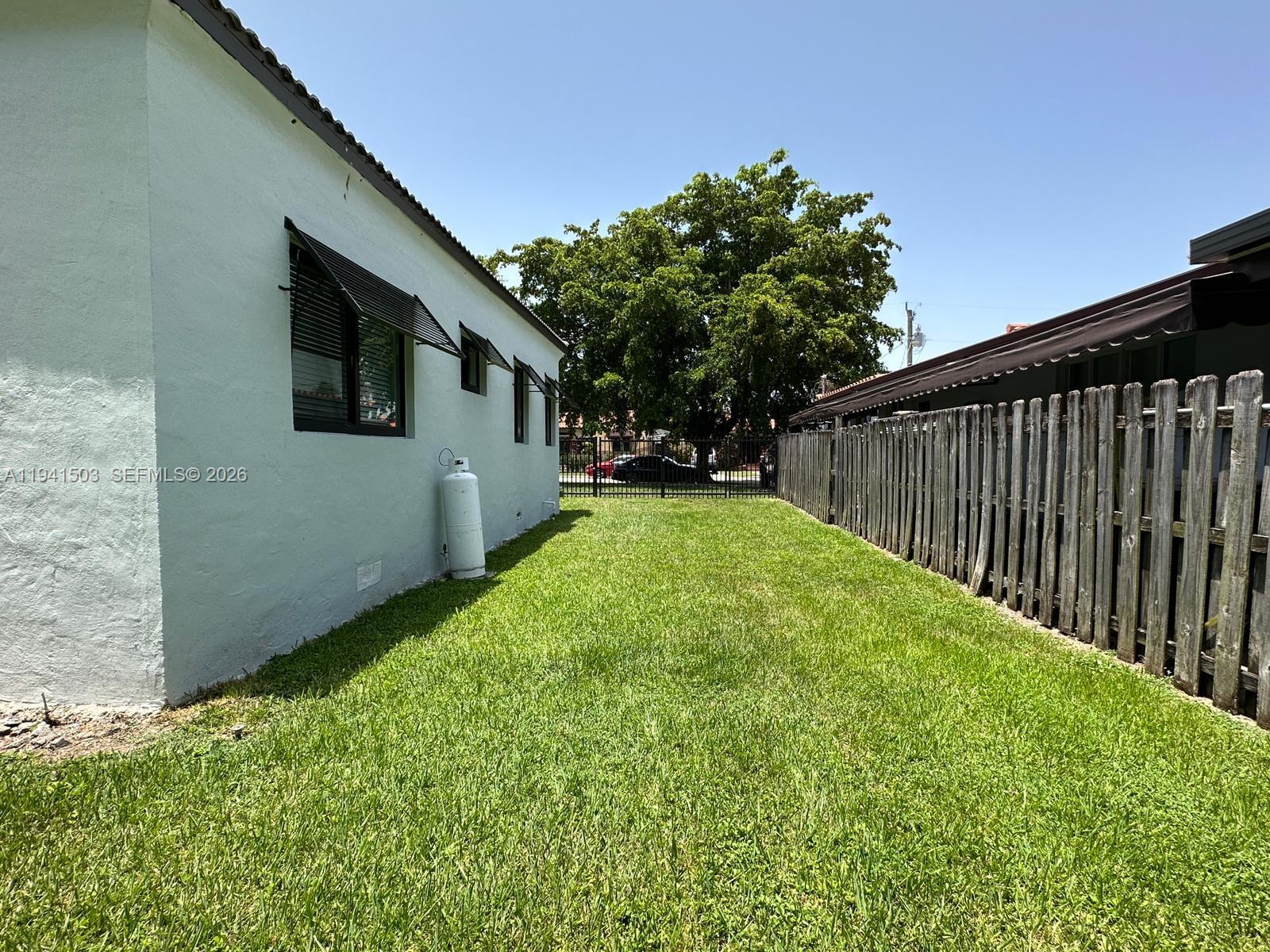 3050 SW 21st St Miami, FL 33145