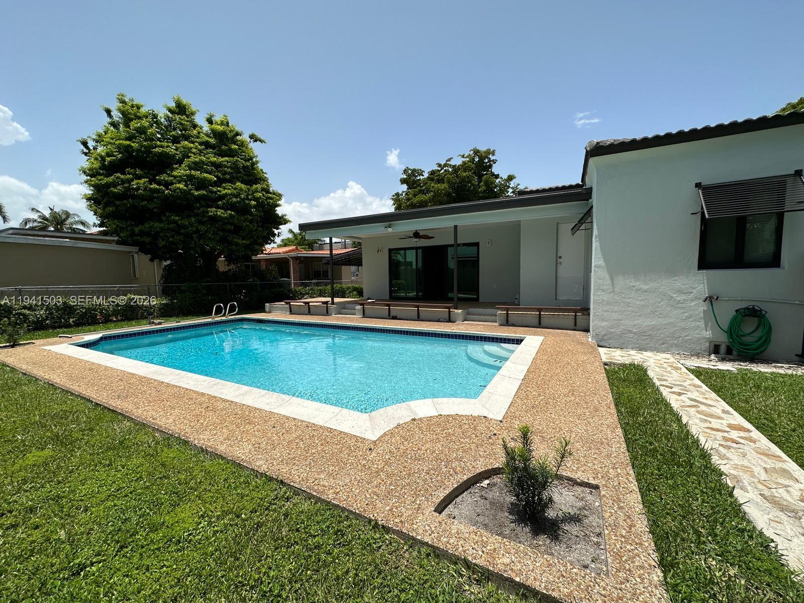 3050 SW 21st St Miami, FL 33145