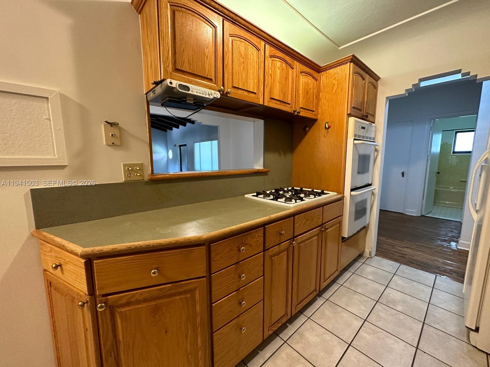 3050 SW 21st St Miami, FL 33145