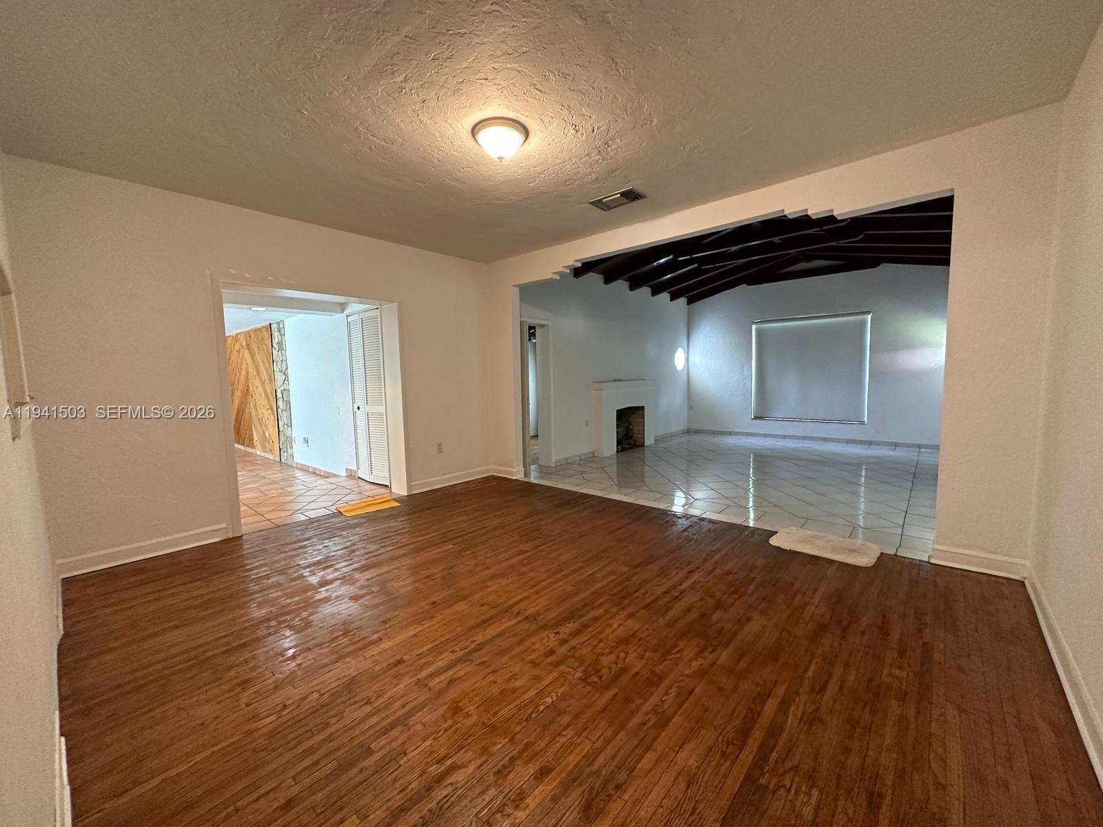 3050 SW 21st St Miami, FL 33145