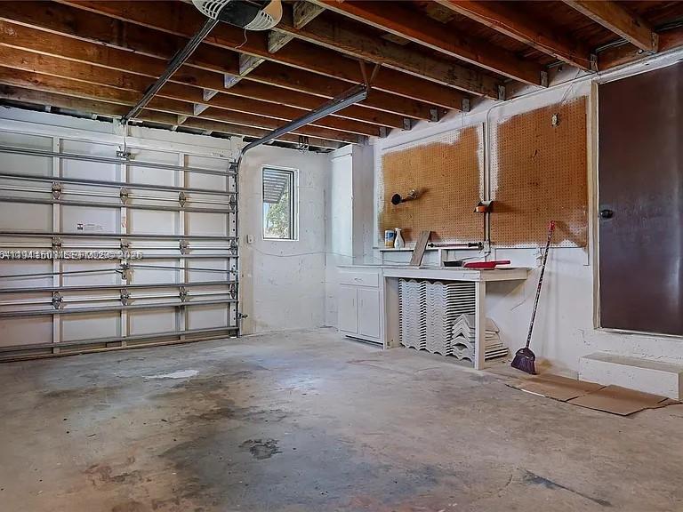 3050 SW 21st St Miami, FL 33145