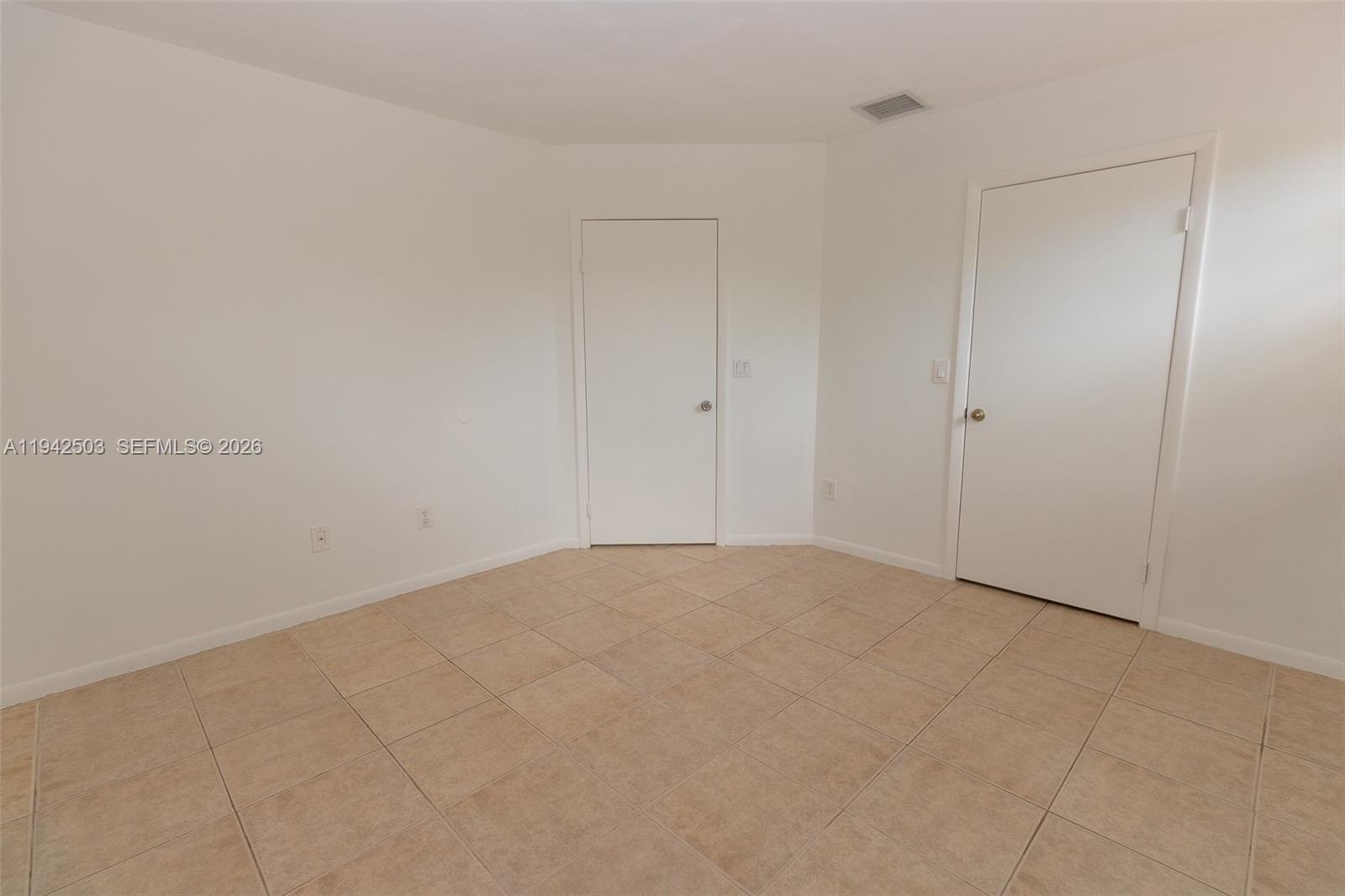 18328 NW 68th Ave #P Hialeah, FL 33015