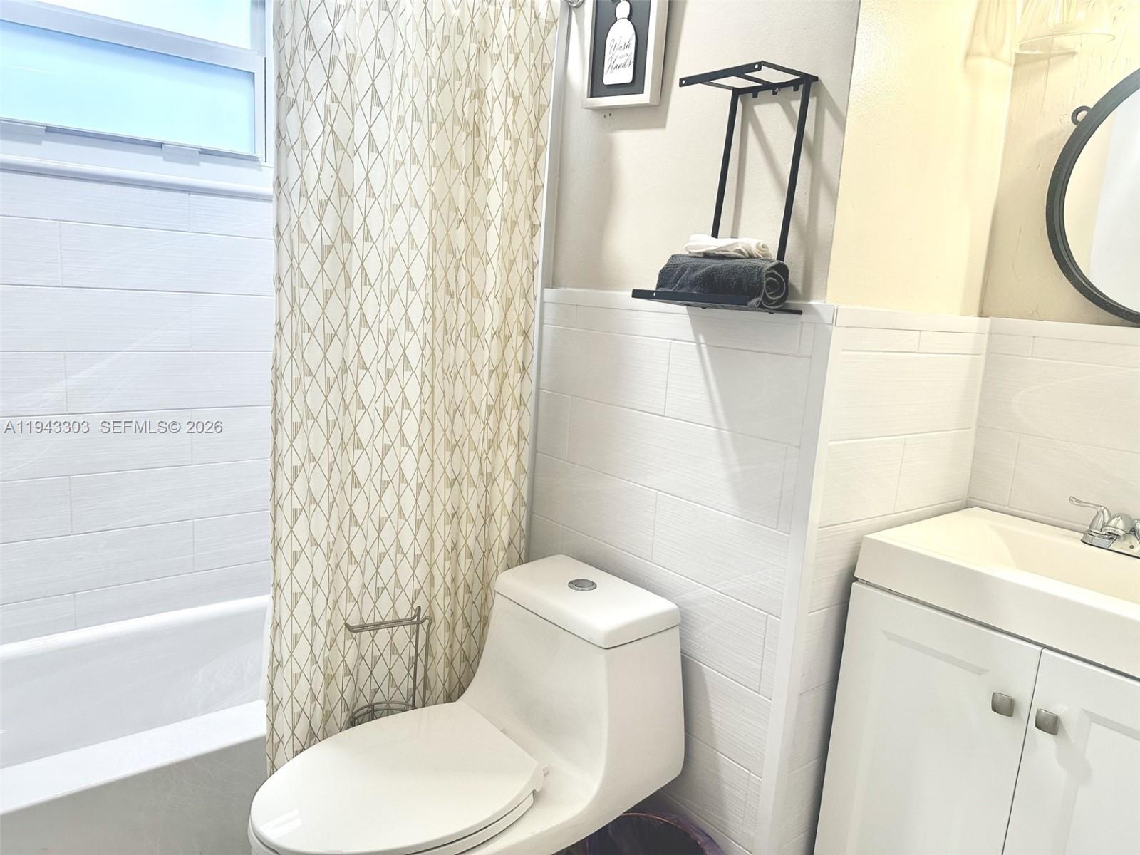 7021 Scott St Hollywood, FL 33024