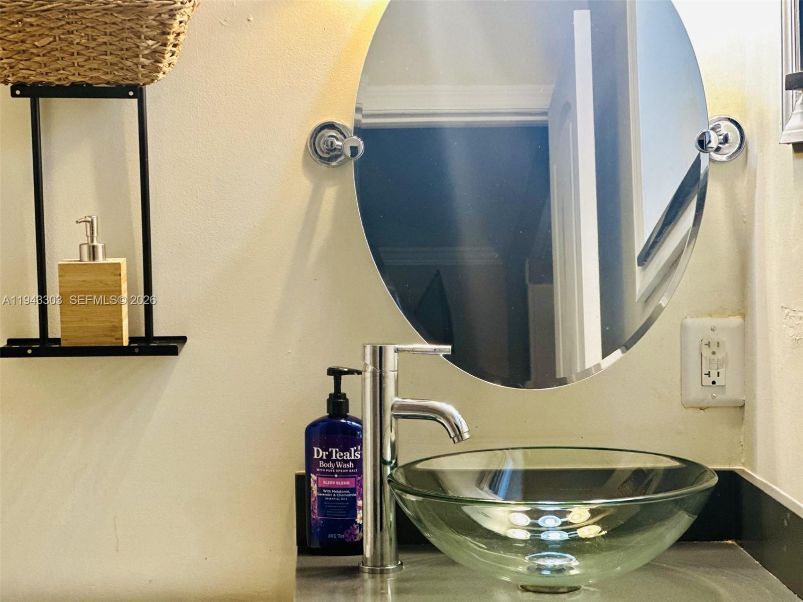 7021 Scott St Hollywood, FL 33024