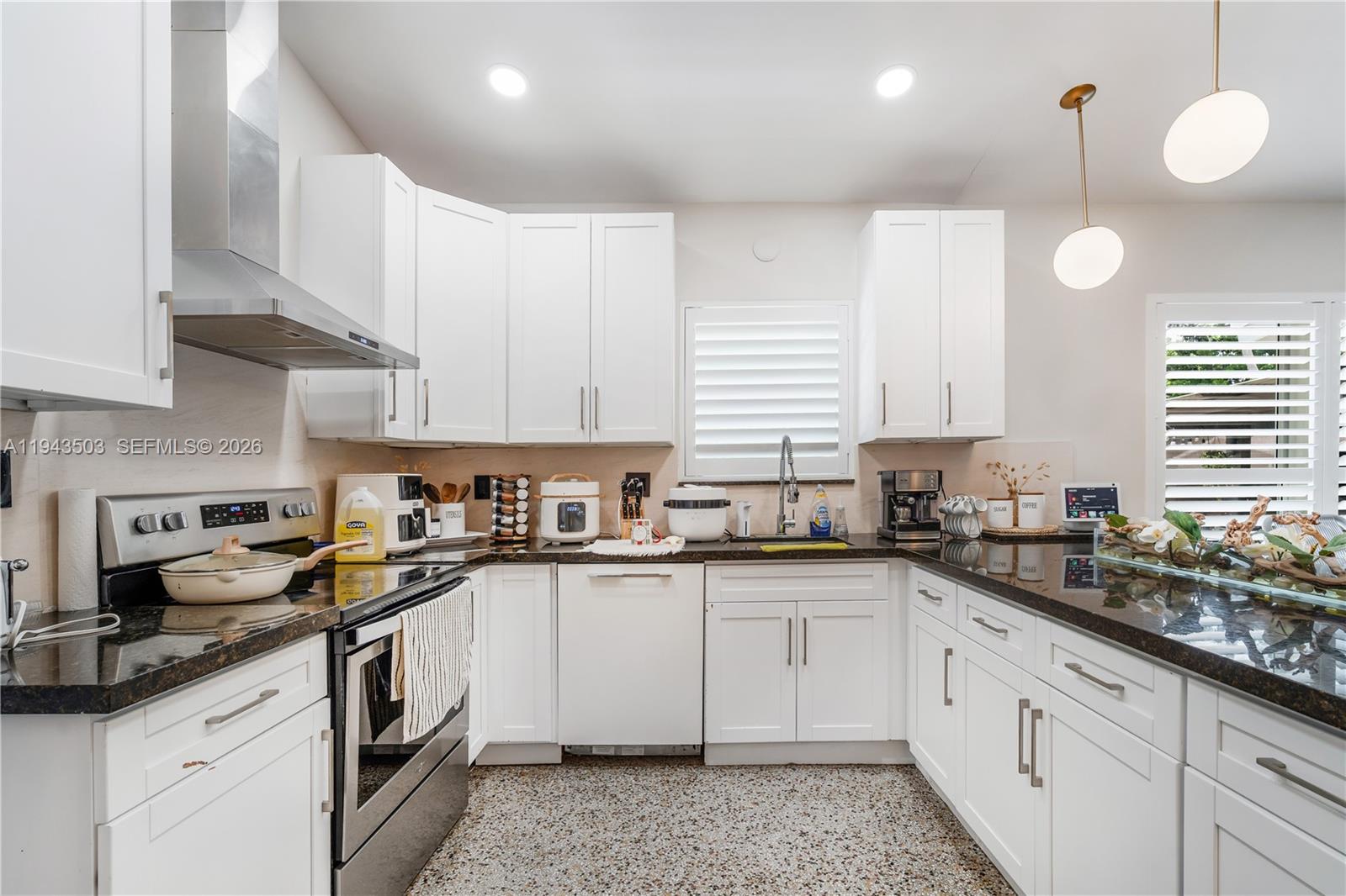 1245 NE 154th St North Miami Beach, FL 33162