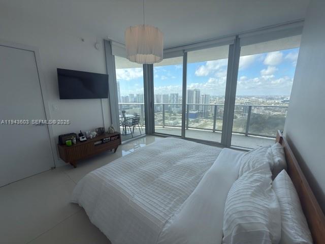 image Aria On The Bay Condo12