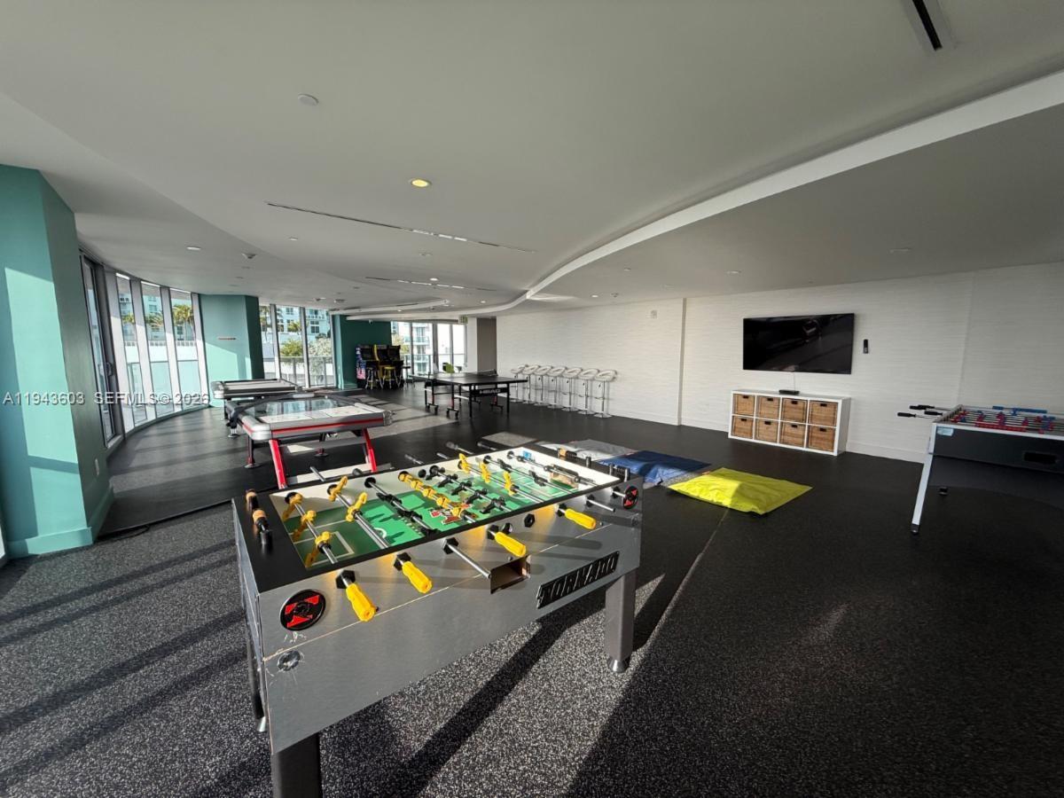 image Aria On The Bay Condo49