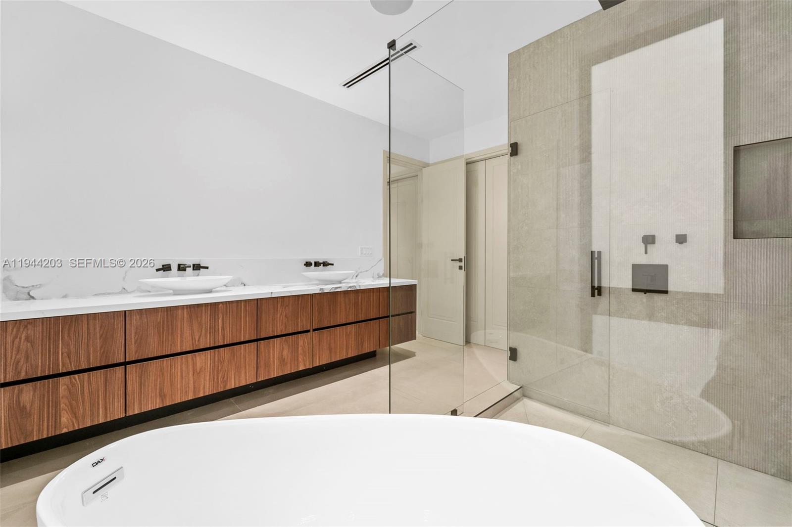 685 NE 81st St Miami, FL 33138