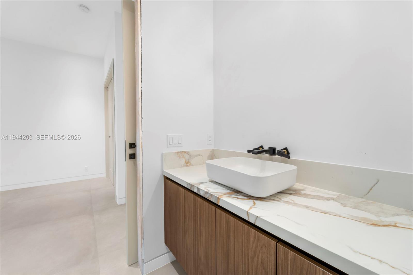 685 NE 81st St Miami, FL 33138