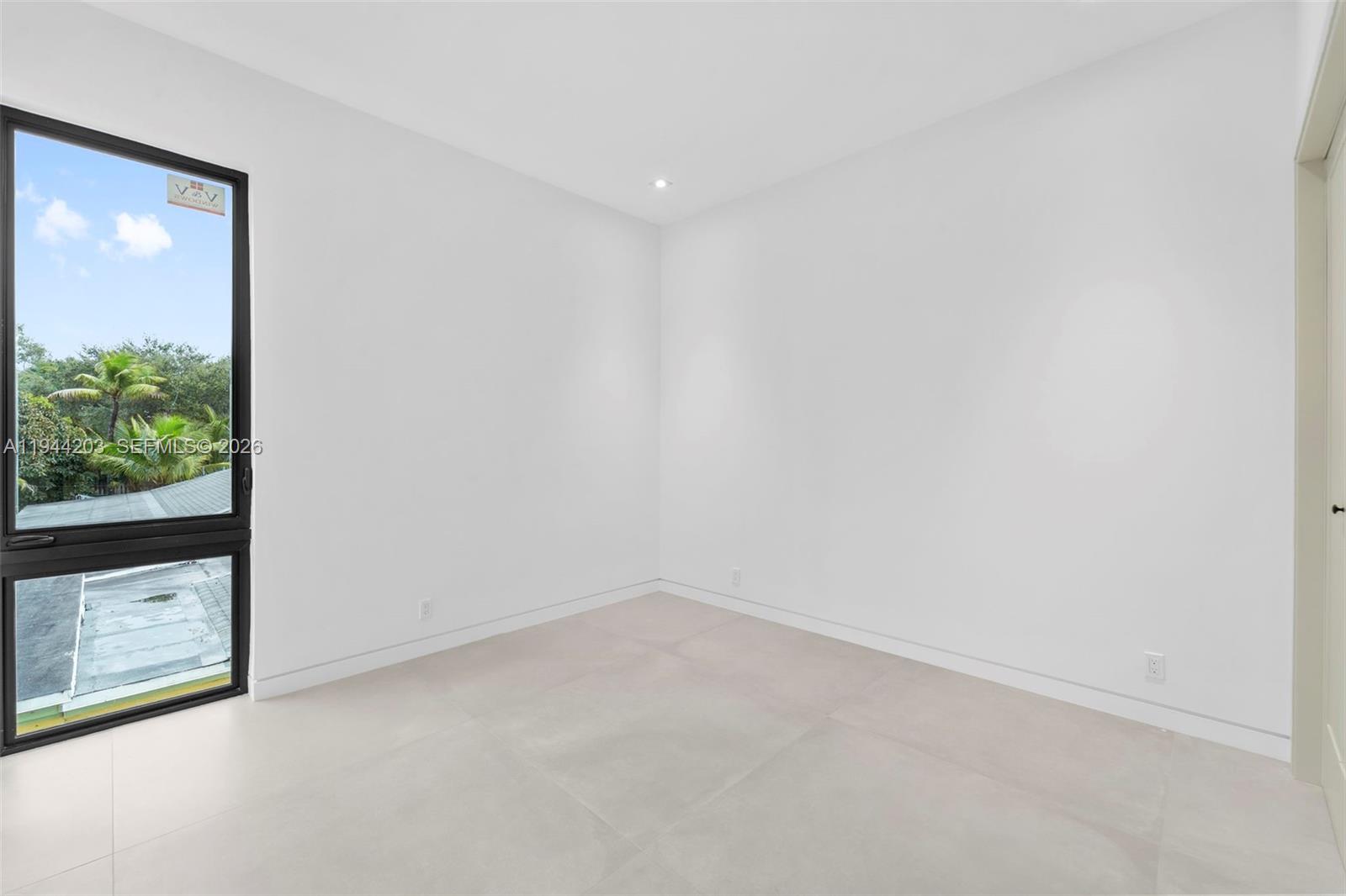 685 NE 81st St Miami, FL 33138