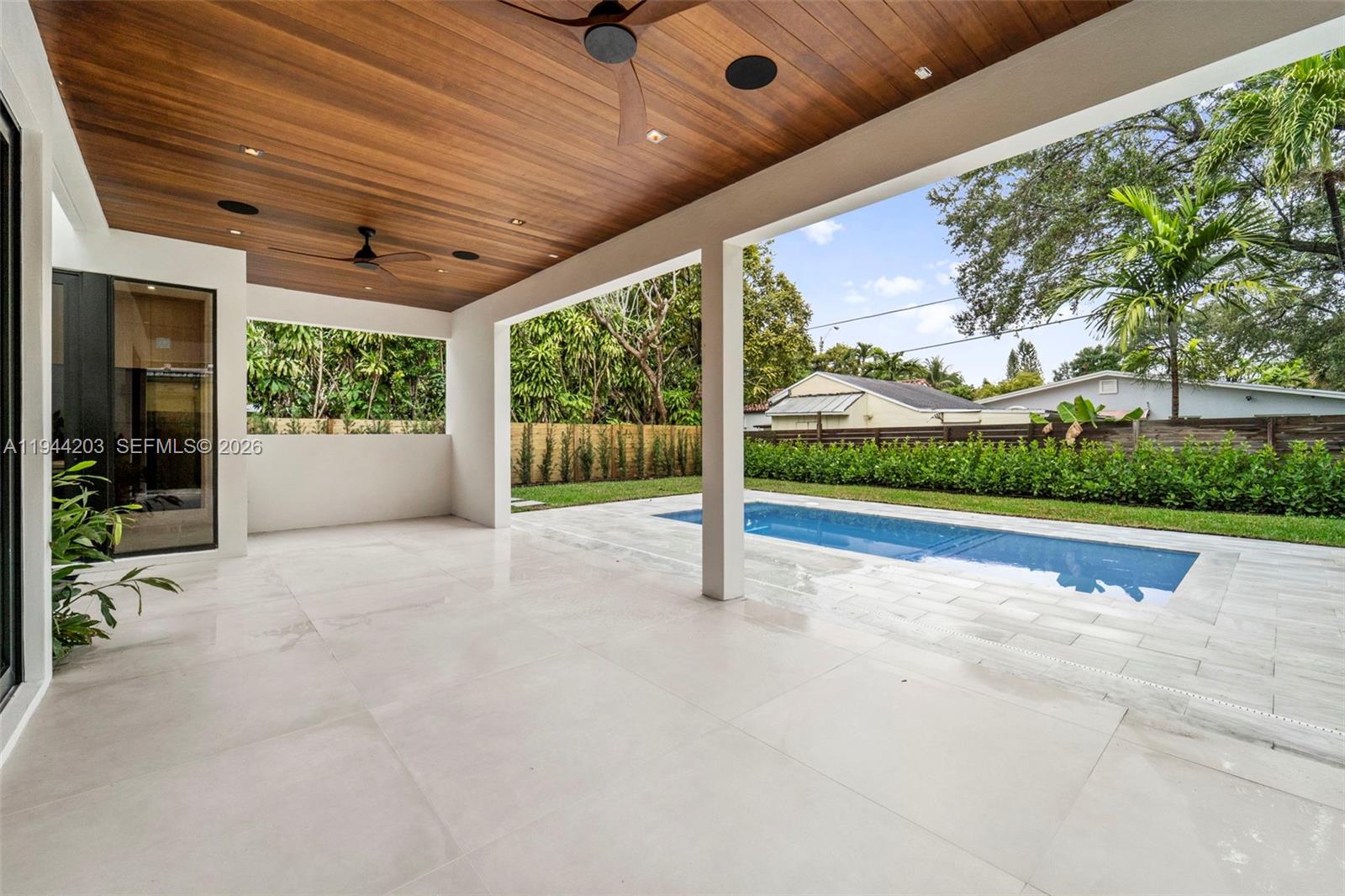 685 NE 81st St Miami, FL 33138