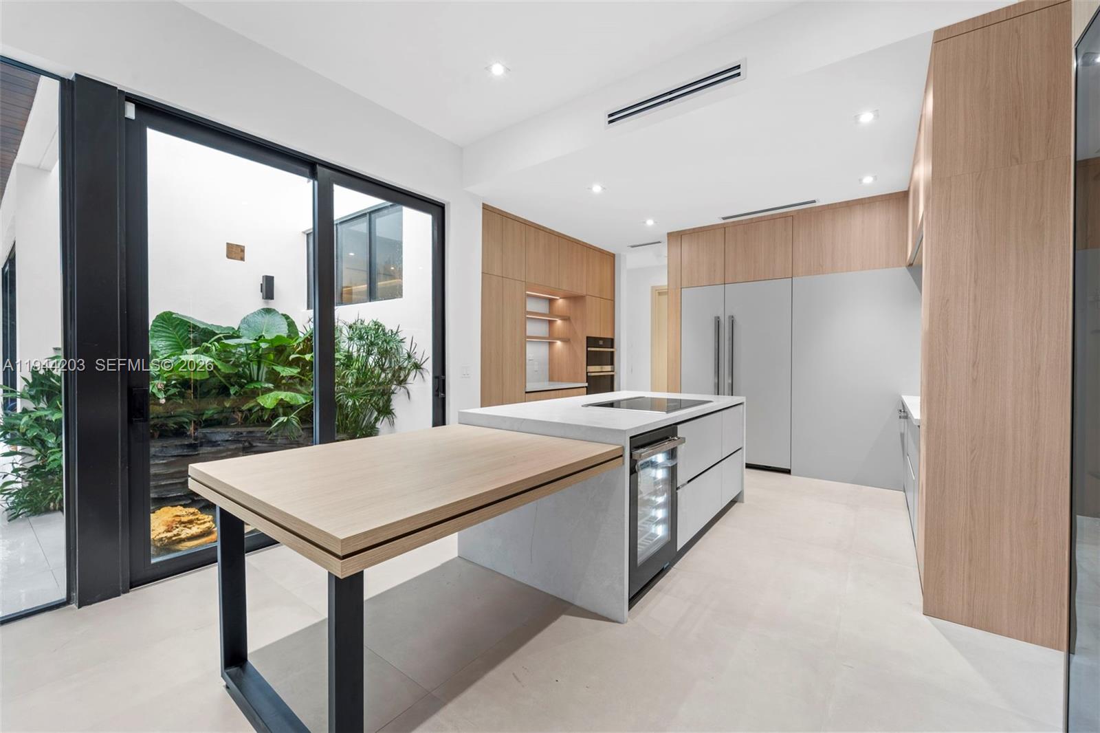 685 NE 81st St Miami, FL 33138