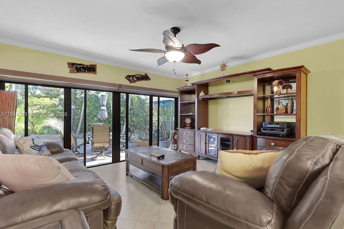 87200 Overseas Hwy #M2 Plantation Key, FL 33036