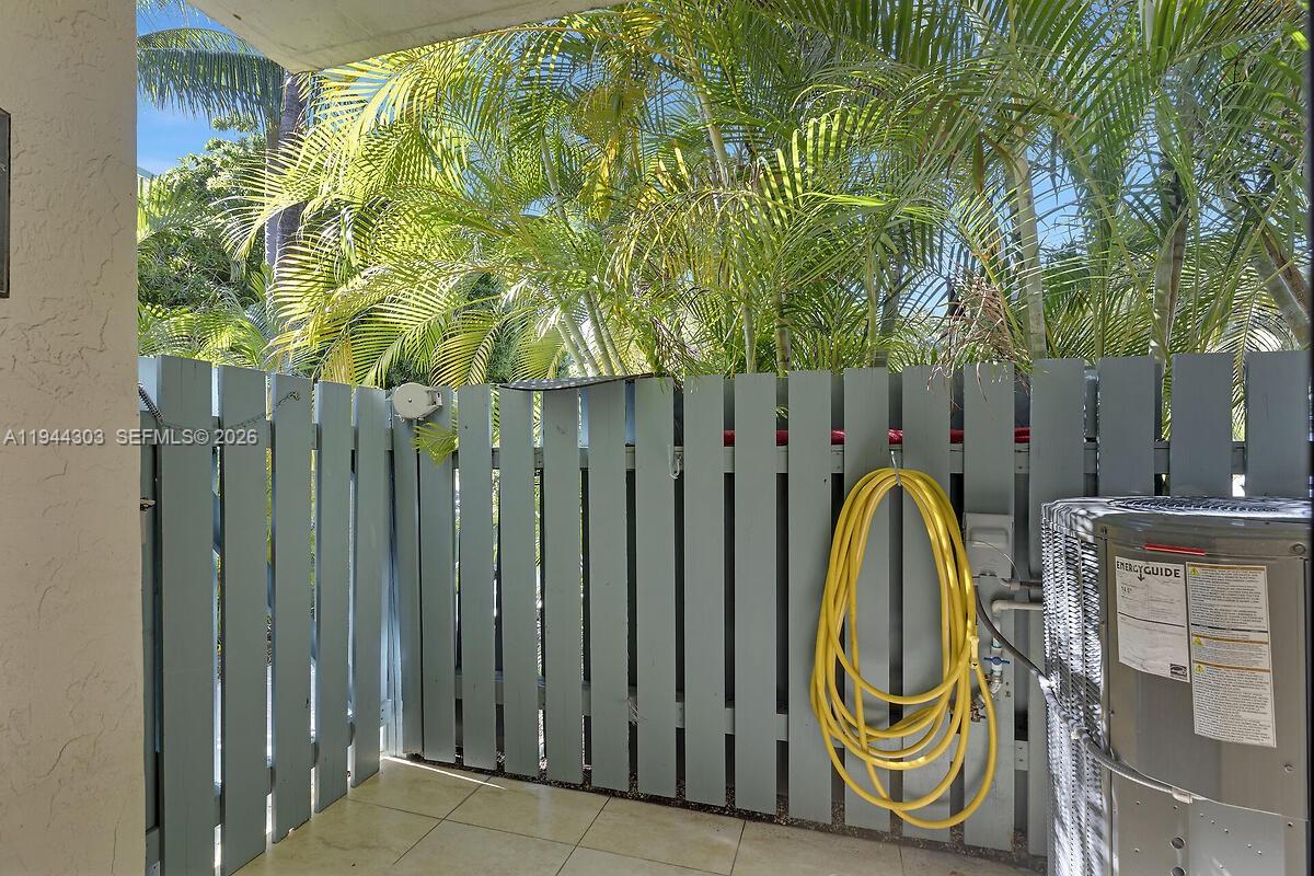 87200 Overseas Hwy #M2 Plantation Key, FL 33036