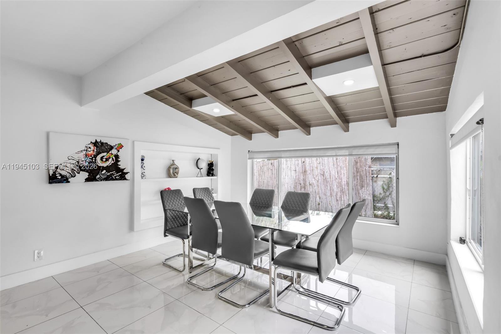 2721 Harding St Hollywood, FL 33020