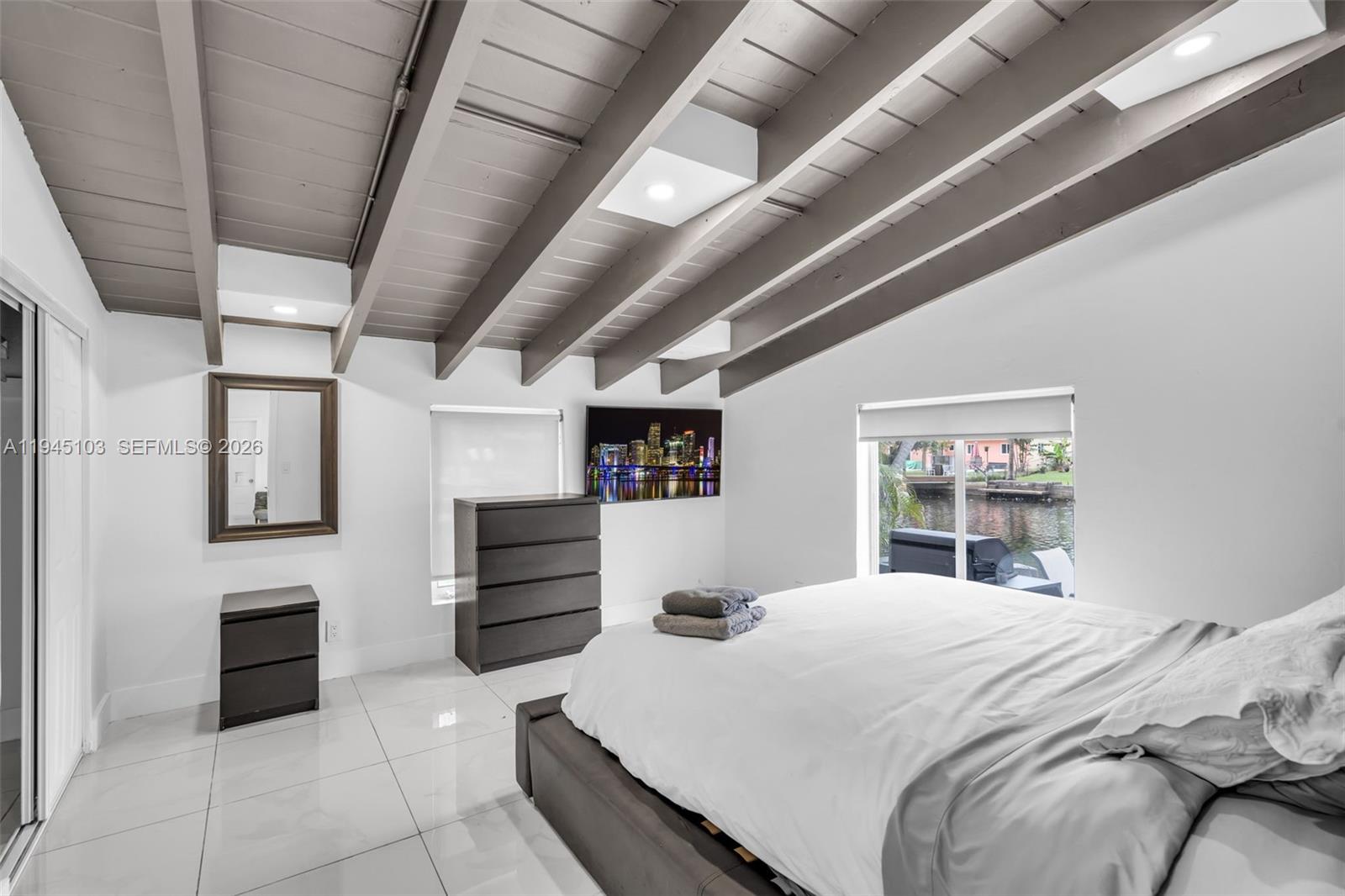 2721 Harding St Hollywood, FL 33020