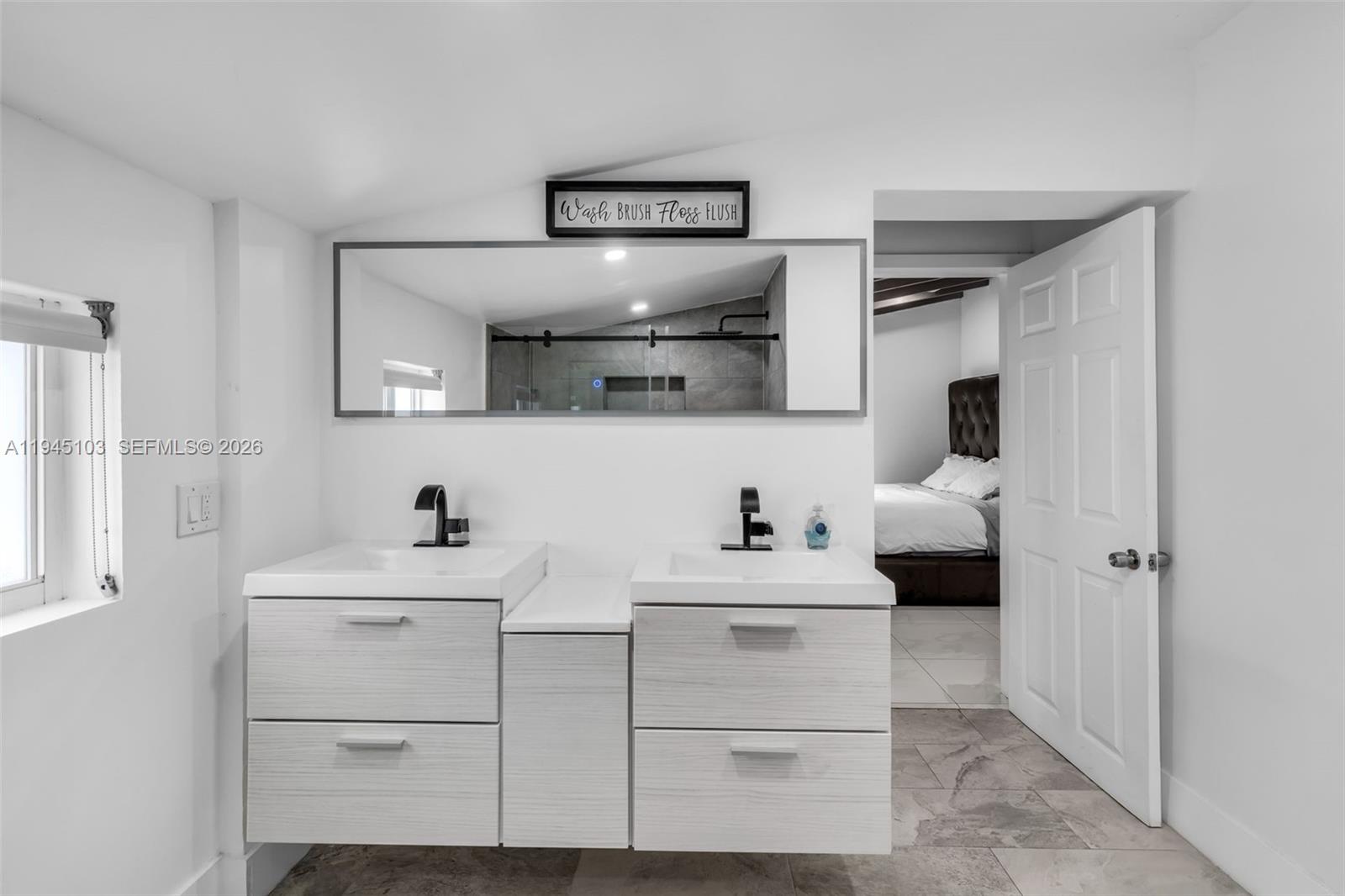 2721 Harding St Hollywood, FL 33020